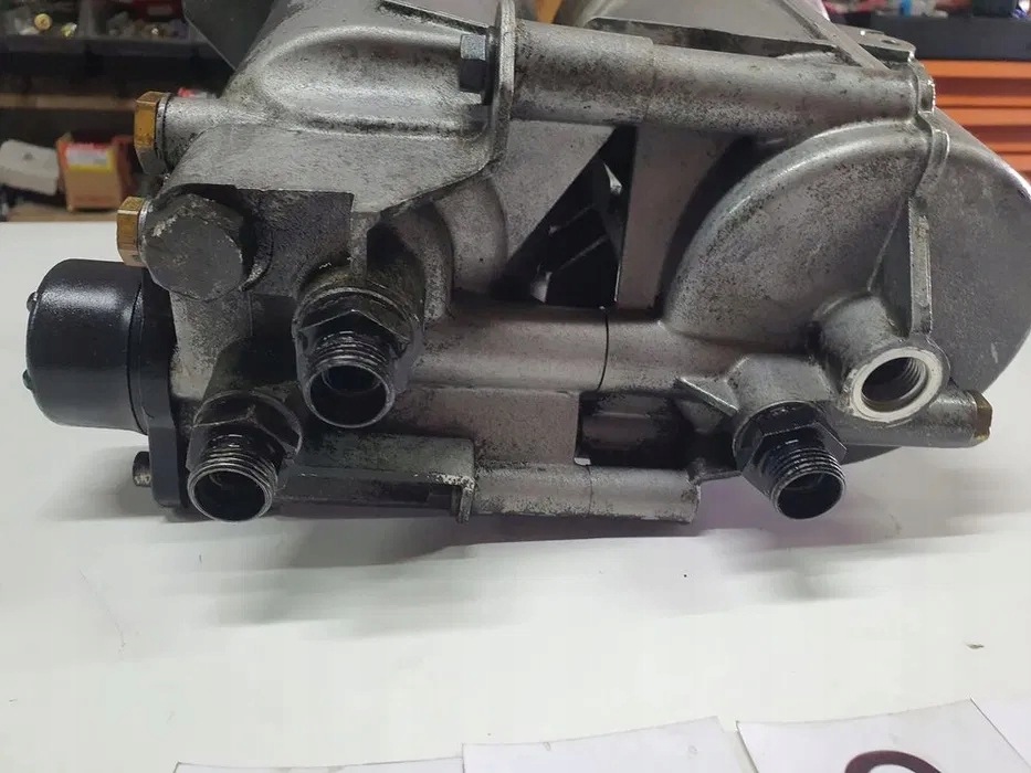 Polttoainesuodattimen Kotelopohja OEM 1863220 Scania R XPI