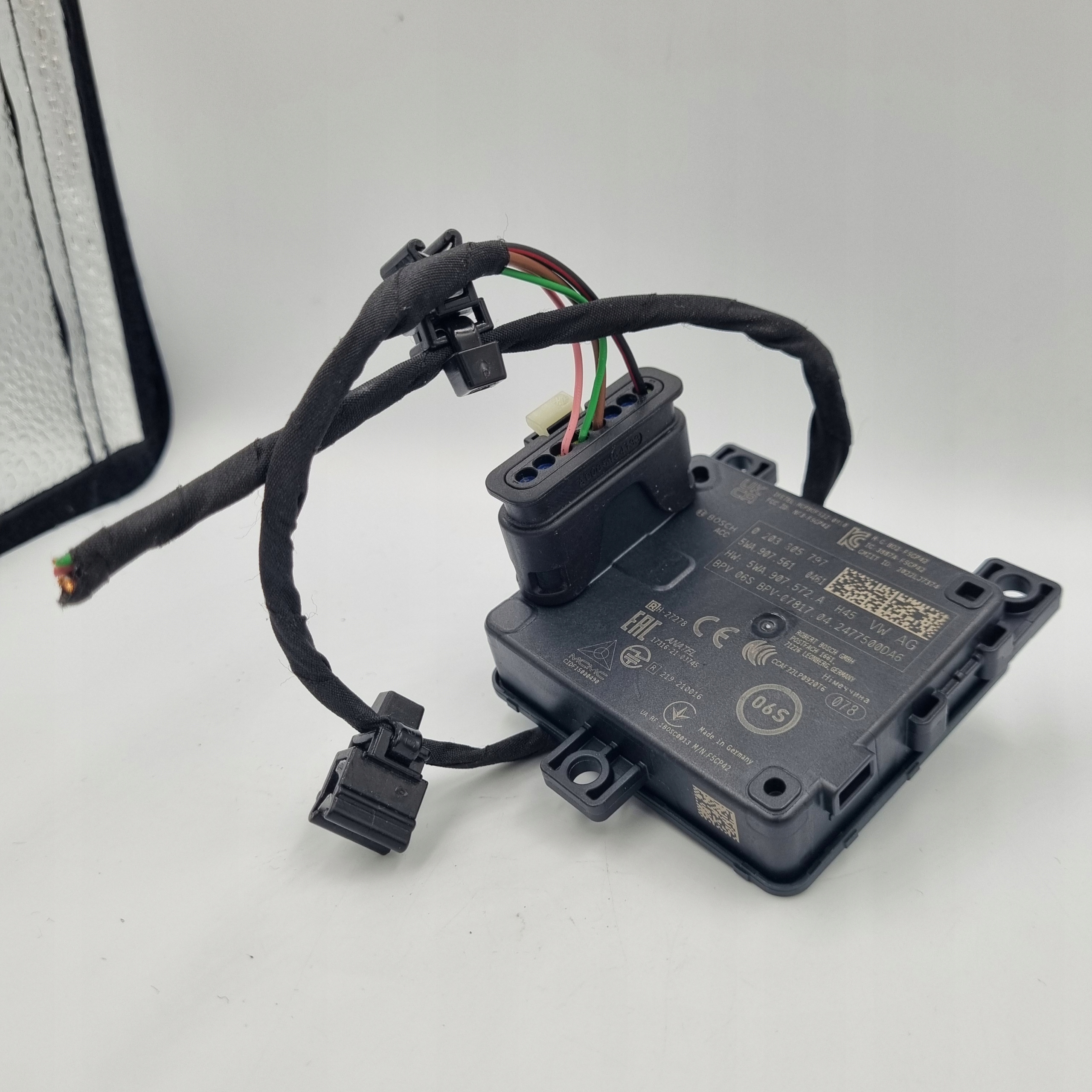 Sensor Radar VW Golf VIII OEM 5WA907561 5WA907572A image 4