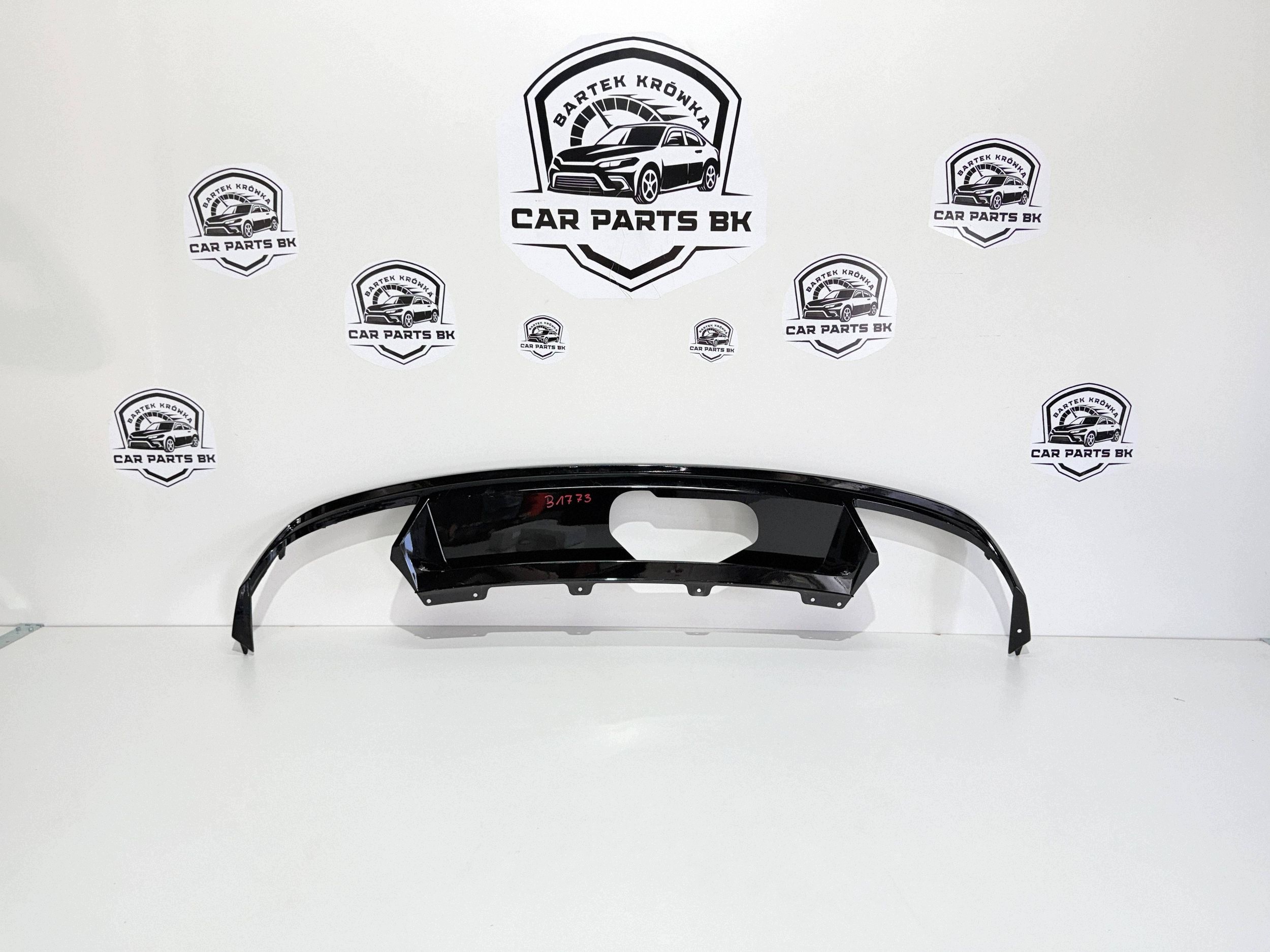 Spoiler Traseiro Skoda Octavia IV VRS OEM 5E7807521E image 2