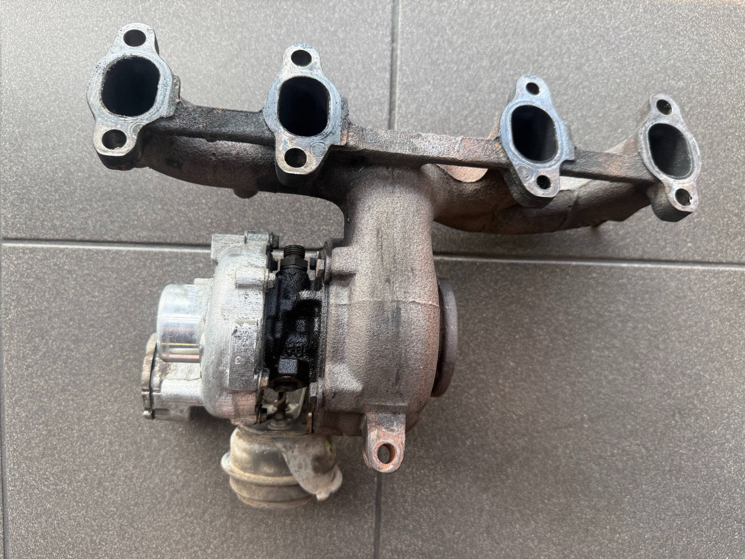 Turbocompressor VW OEM 038253016K para 1.9 TDI image 2