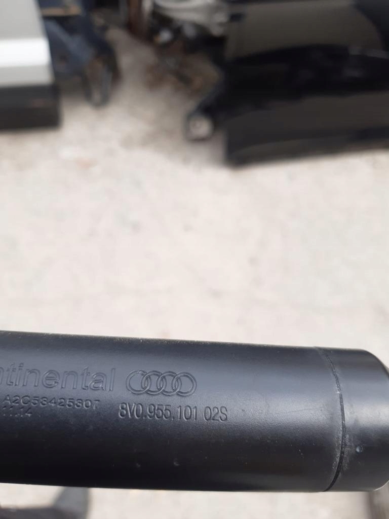 Koplampreinigerdop links/rechts OEM 8V0955101 voor Audi A3 8V image 3