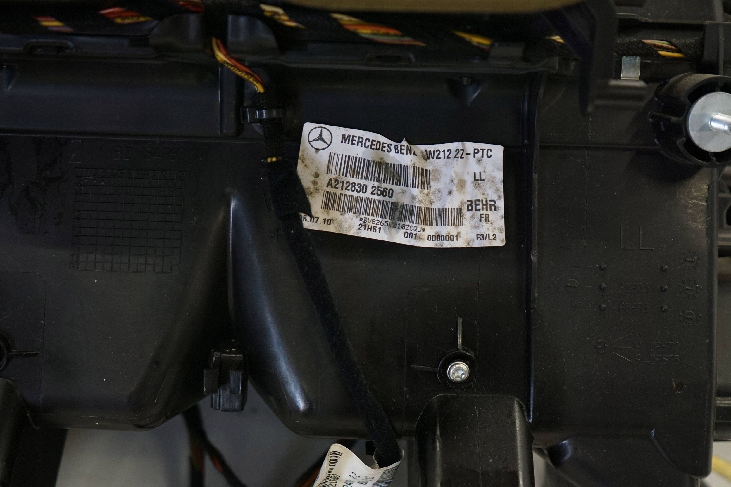 Heizungskern Mercedes W212 OEM A2128302560 - Gebraucht