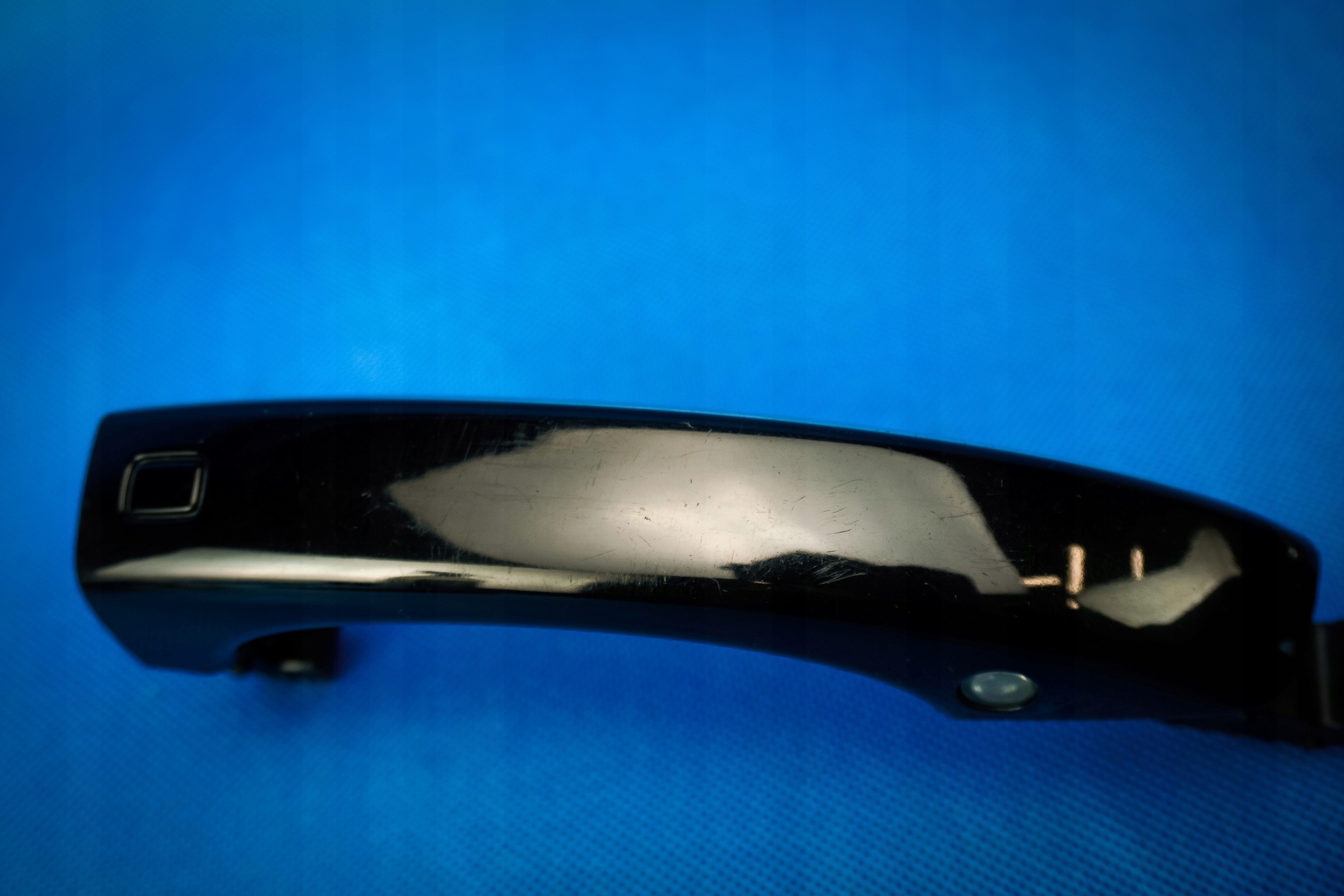 Audi A6 C7 bakre höger dörrhandtag OEM 4H0837206B image 4
