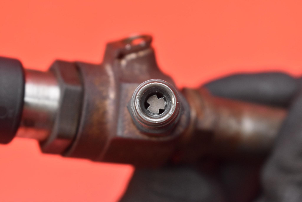 Injector 5U3Q-9K546-AA para Jaguar XF X250 - Usado image 10