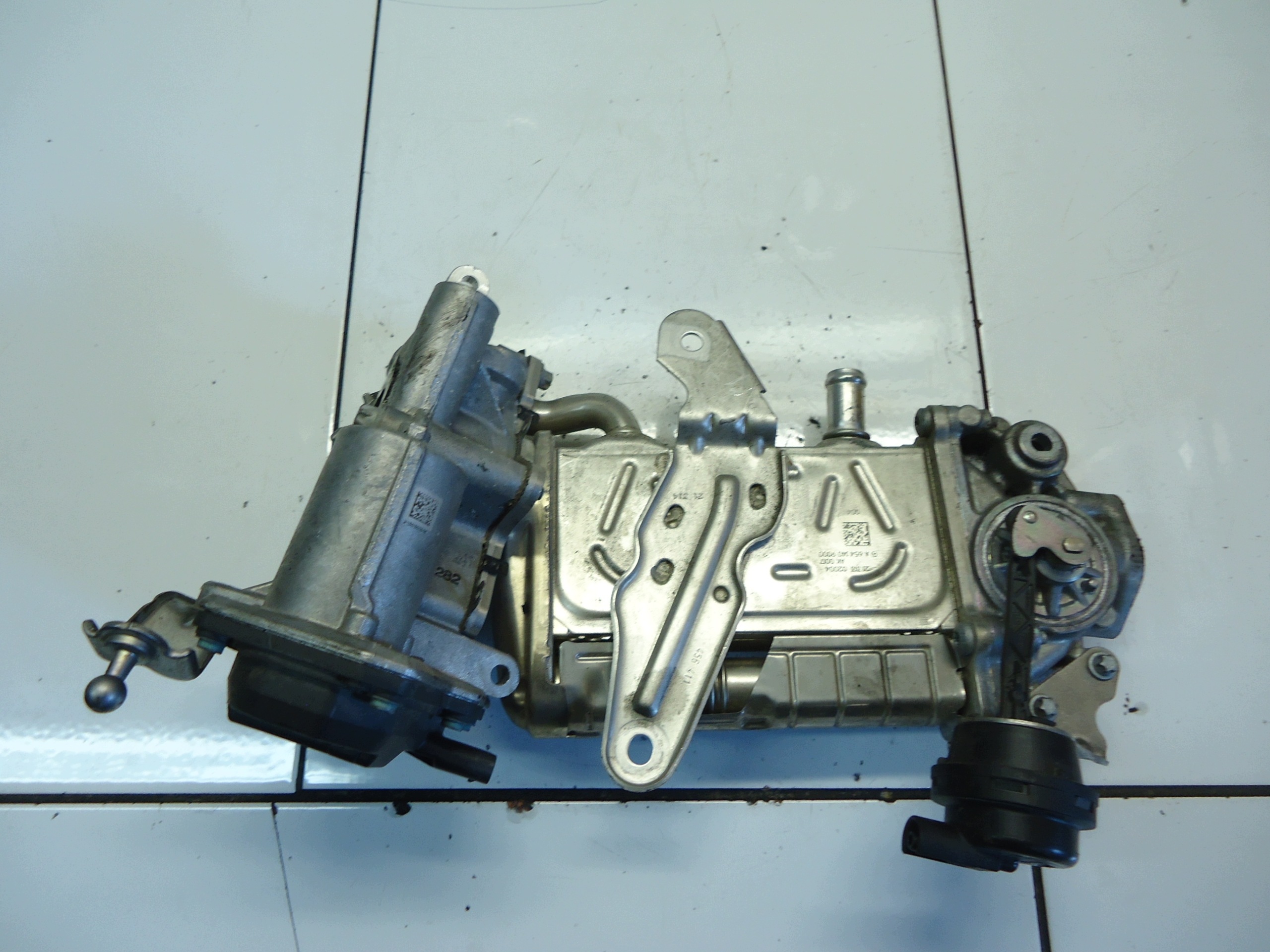 Mercedes-Benz OE A6541409000 Käytetty Pakokaasunjäähdytin