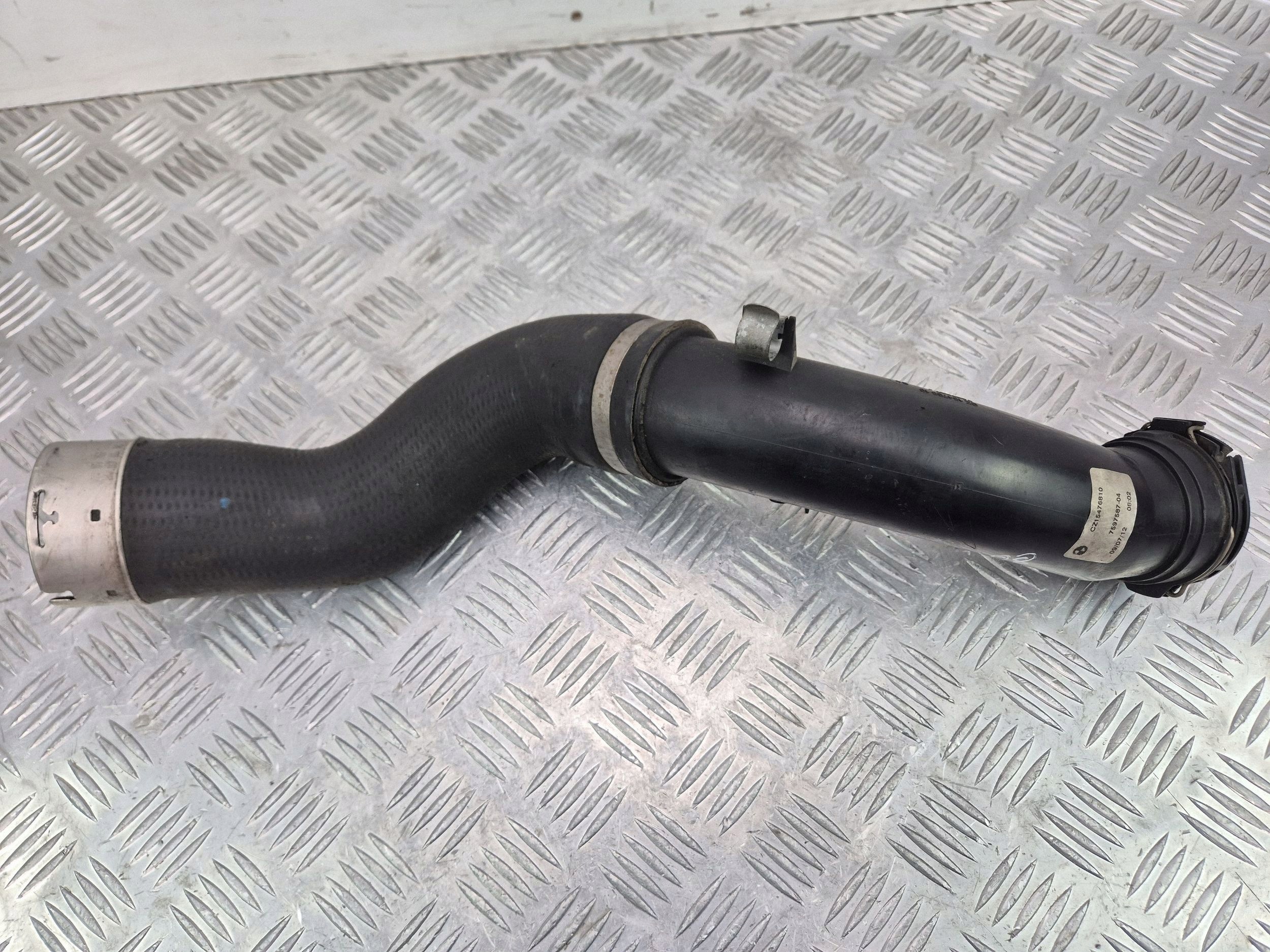 Intercoolerrör OEM 7597587 för BMW 1-serien F21 image 2