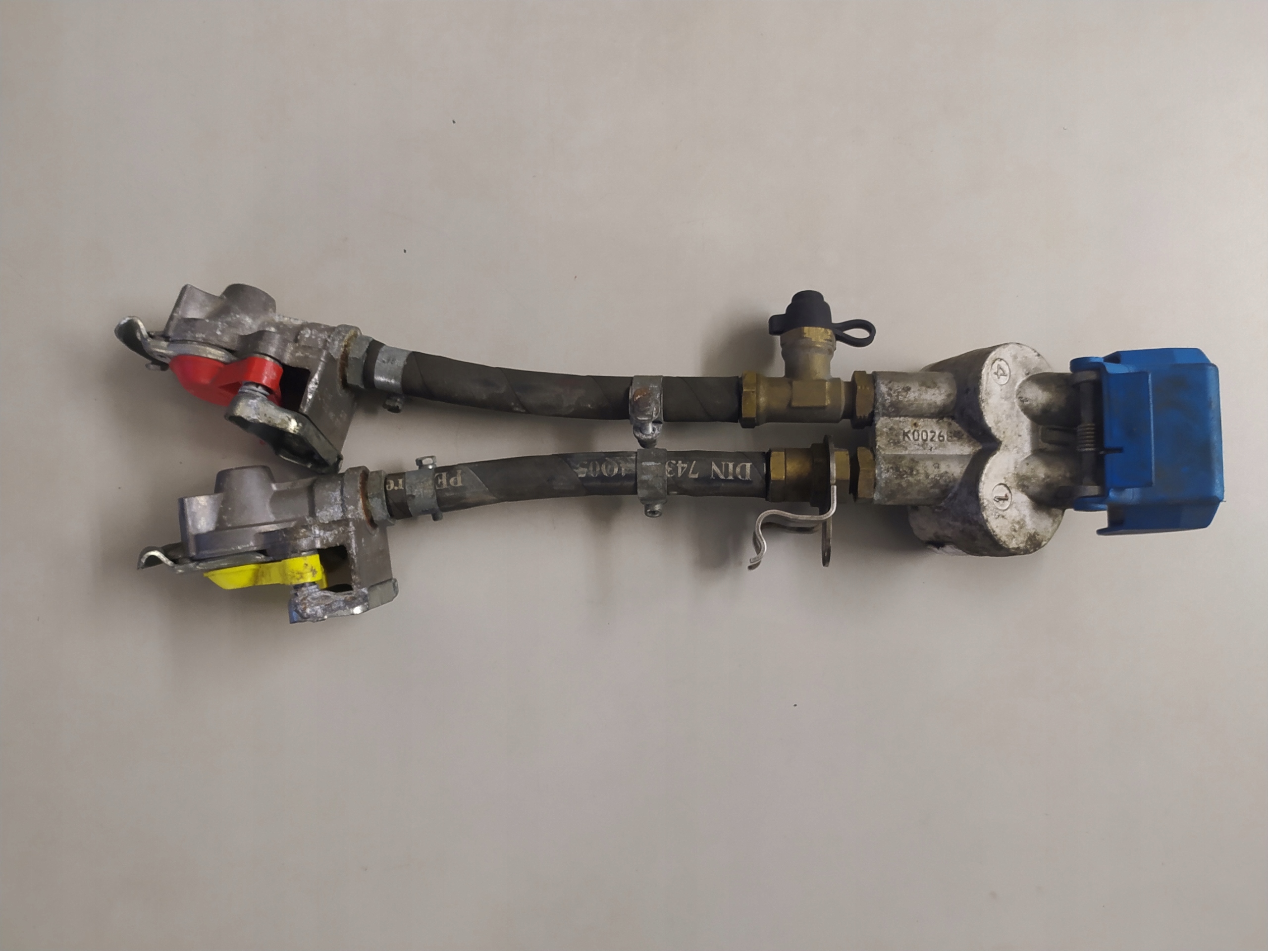 Knorr-Bremse K002641 Gebrauchte Kabelverbinder image 2