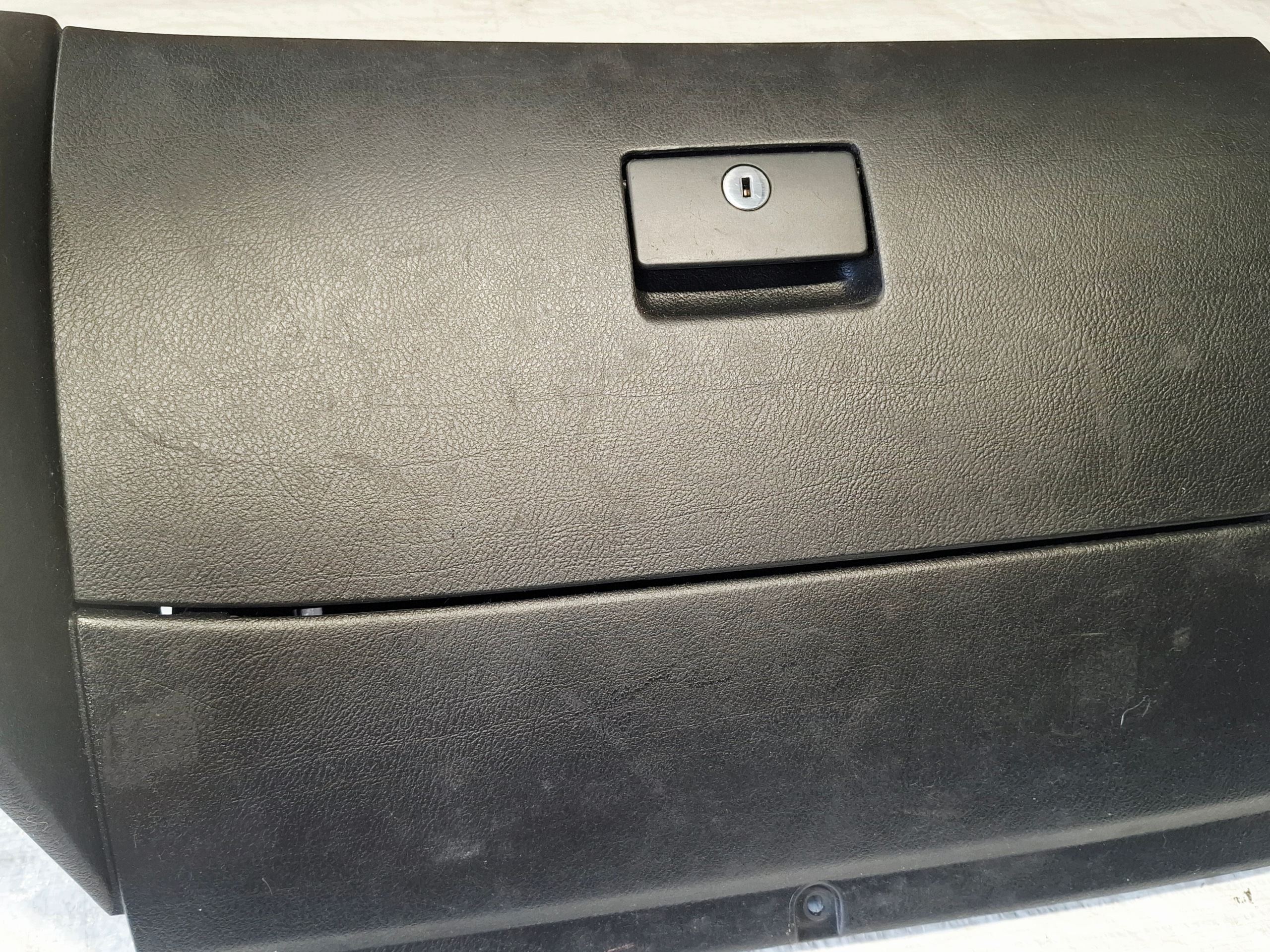 Luvas passageiro VW Golf IV OEM 1J1857101A image 3