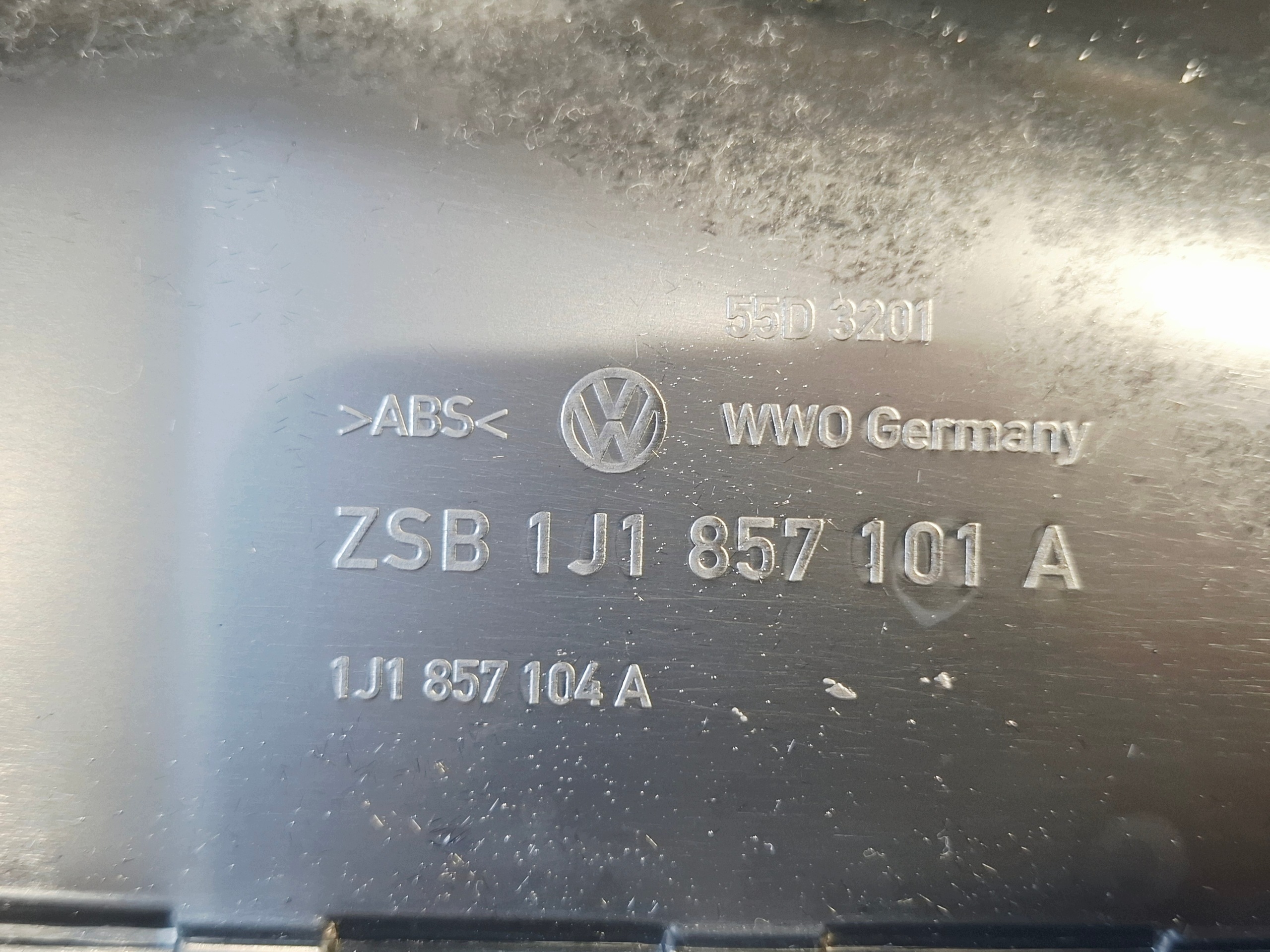 Luvas passageiro VW Golf IV OEM 1J1857101A image 9