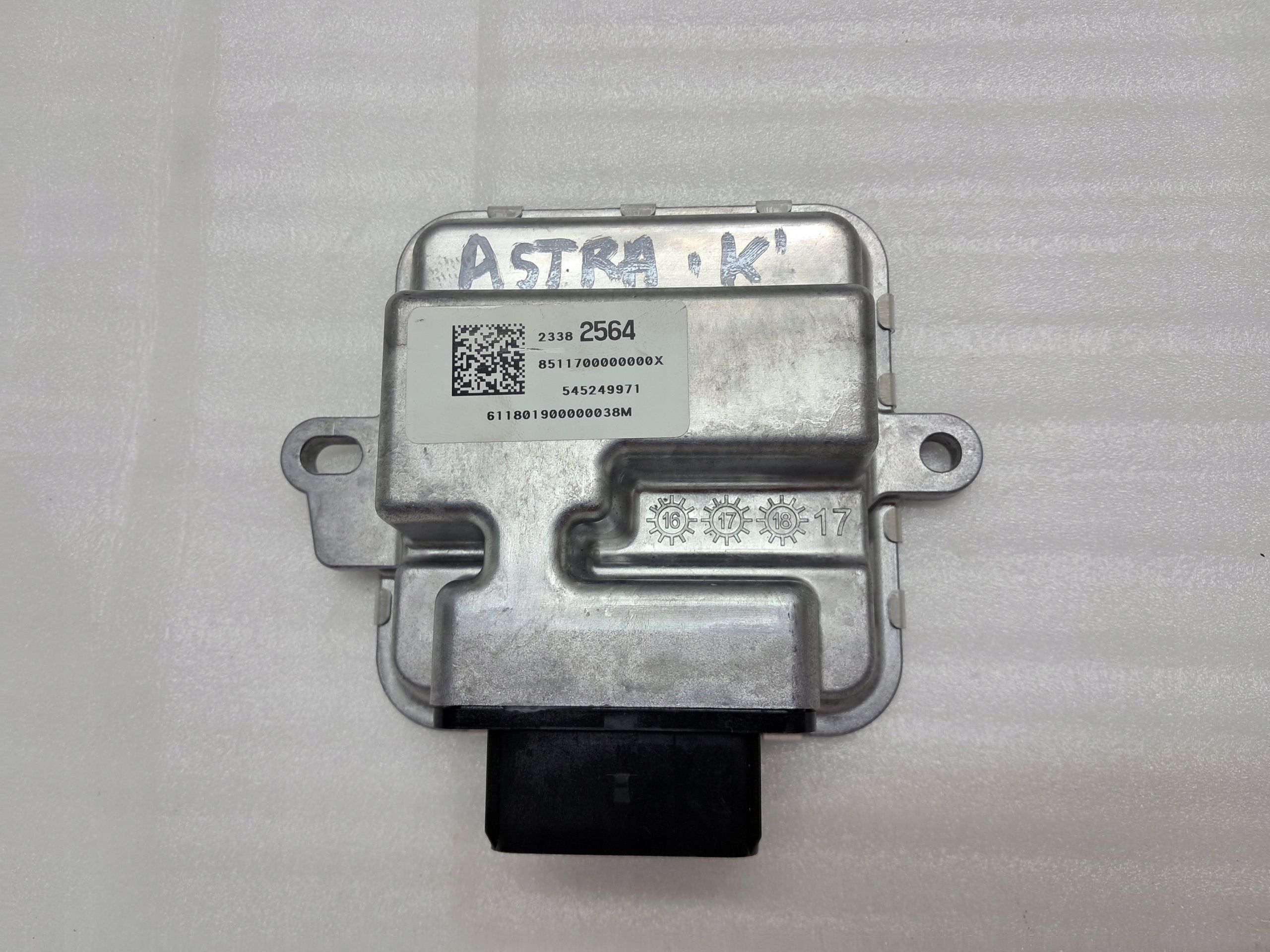 Fuel Pump Controller OEM 23382564 for Opel Astra K image 2