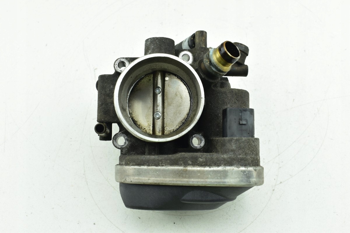 Kaasutin OEM 55560398 Opel 1.6 Z16XER -moottorille