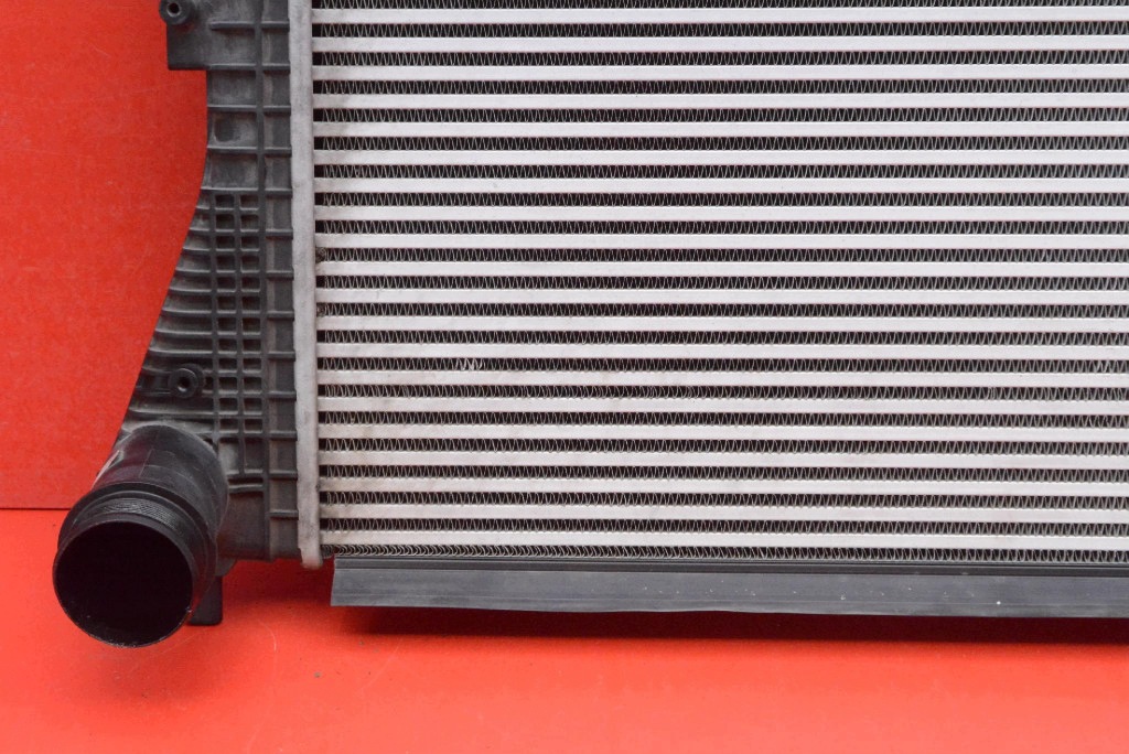 Radiateur intercooler OEM 3C0145805AK pour VW Passat B7 image 10