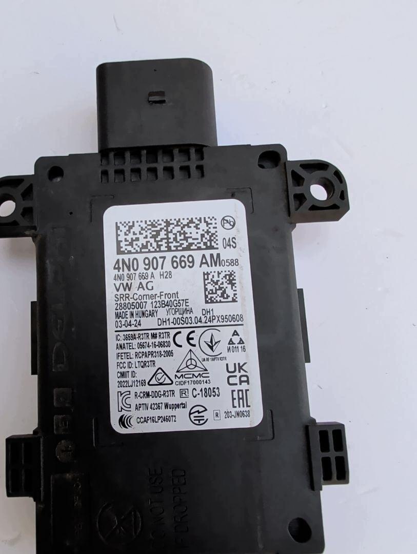OEM 4N0907669AM Kaistanvaihtoavustin tutka - Käytetty