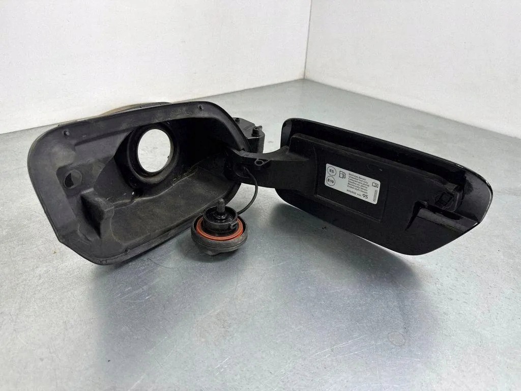Polttoainetäyttötulppa OEM 04E010012R Seat Leon (5F) image 4