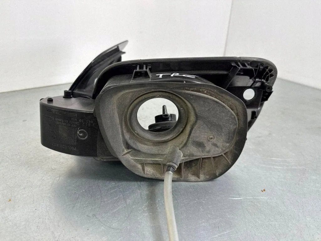 Polttoainetäyttötulppa OEM 04E010012R Seat Leon (5F) image 7