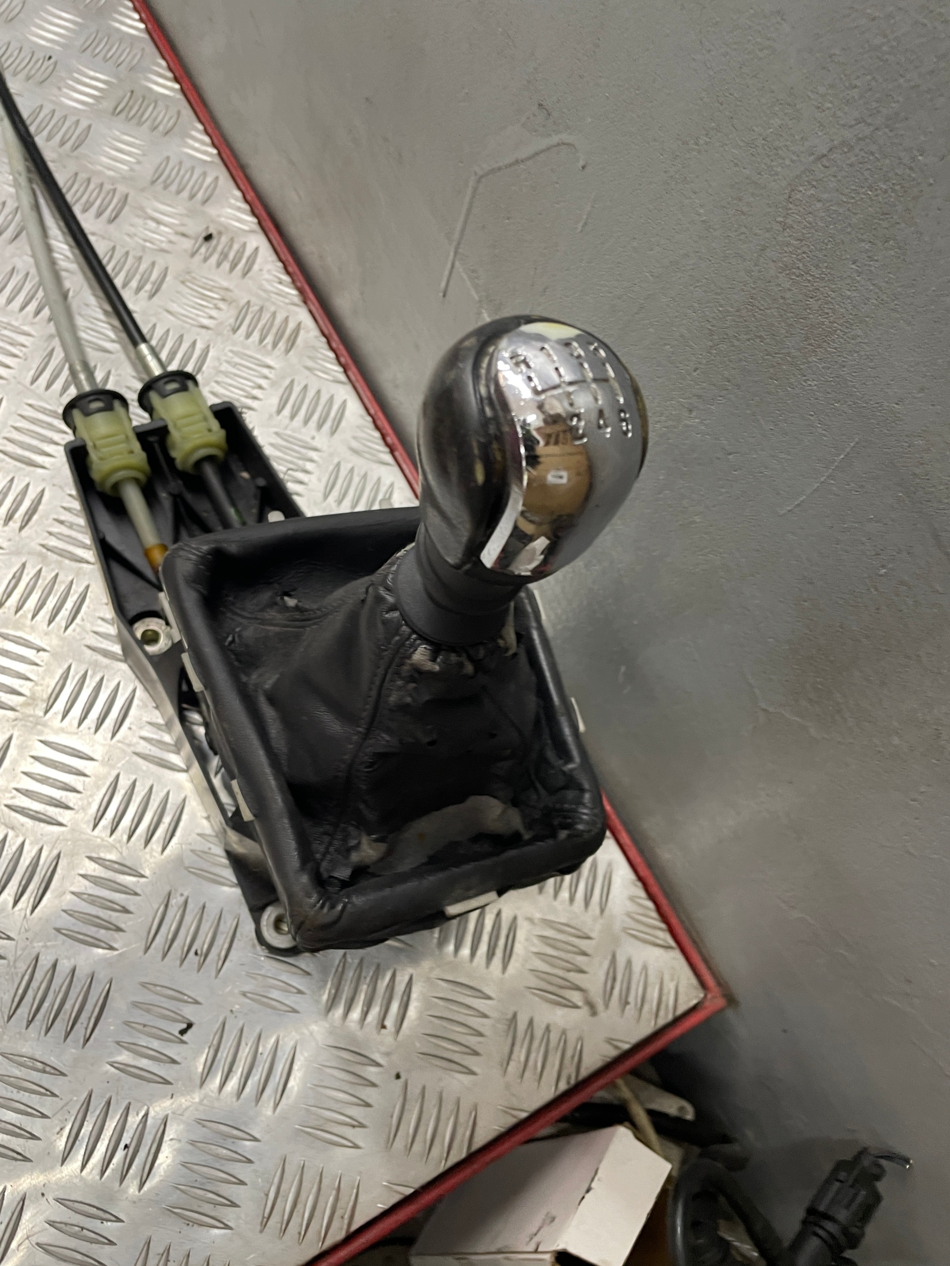 Versnellingspook OEM 13106476 - Gebruikte Staat image 6