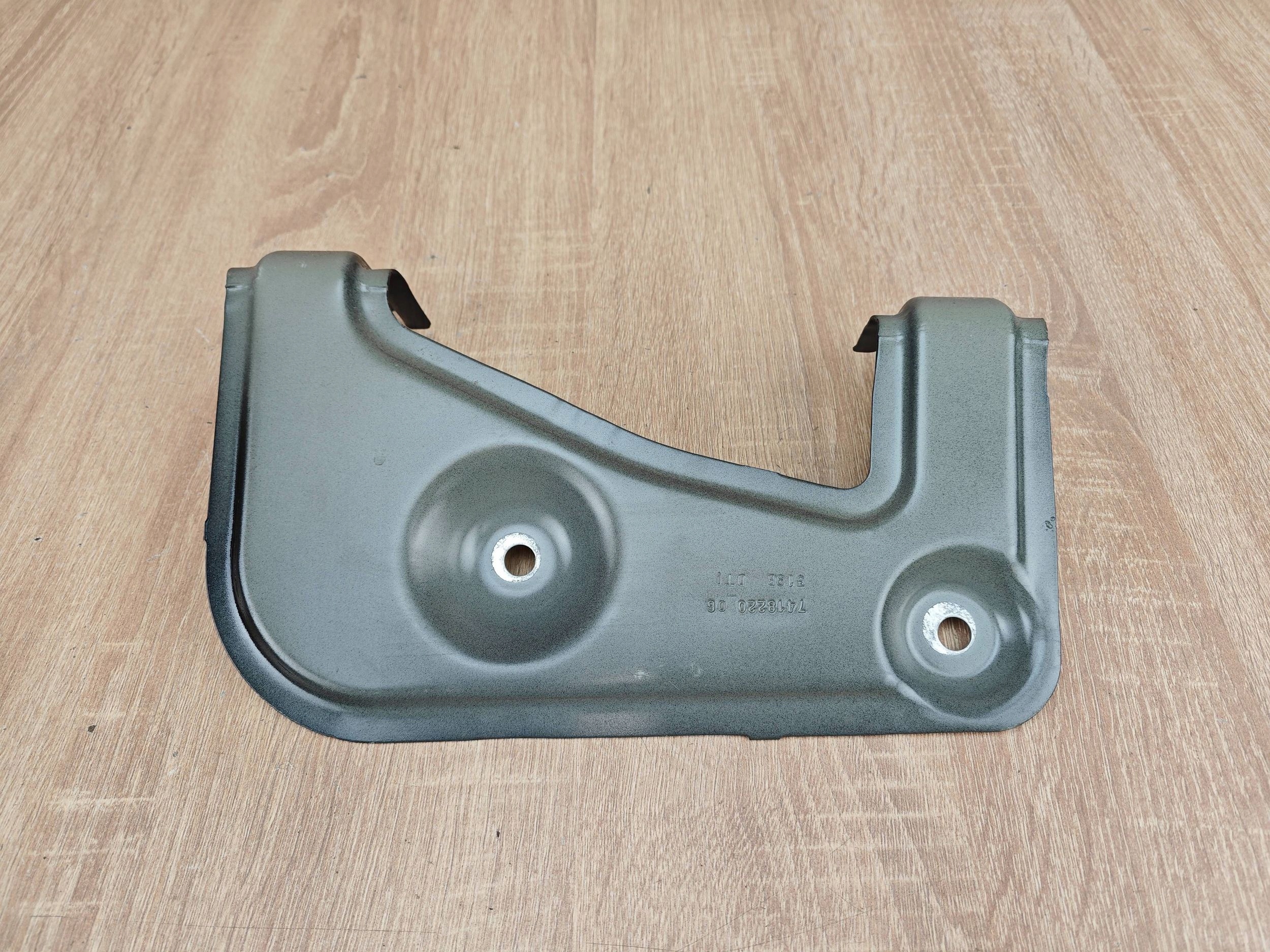 Support d'aile droit OEM 7418220 pour BMW X5 G05 X6 G06 image 2