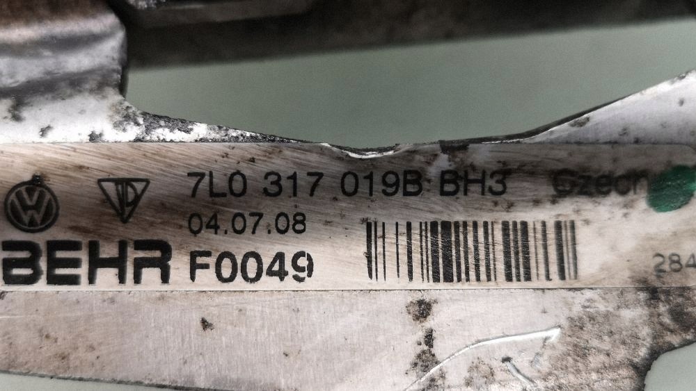Refroidisseur d'huile d'occasion OEM 7L0317019B Audi Q7 image 3
