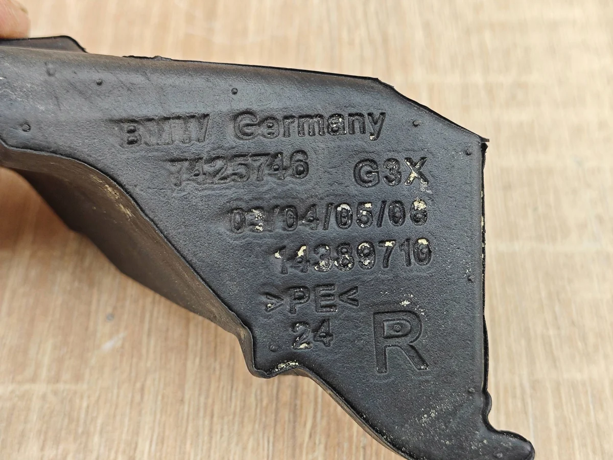 Dämmung Säule A Rechts BMW G30 G31 7425746 image 3