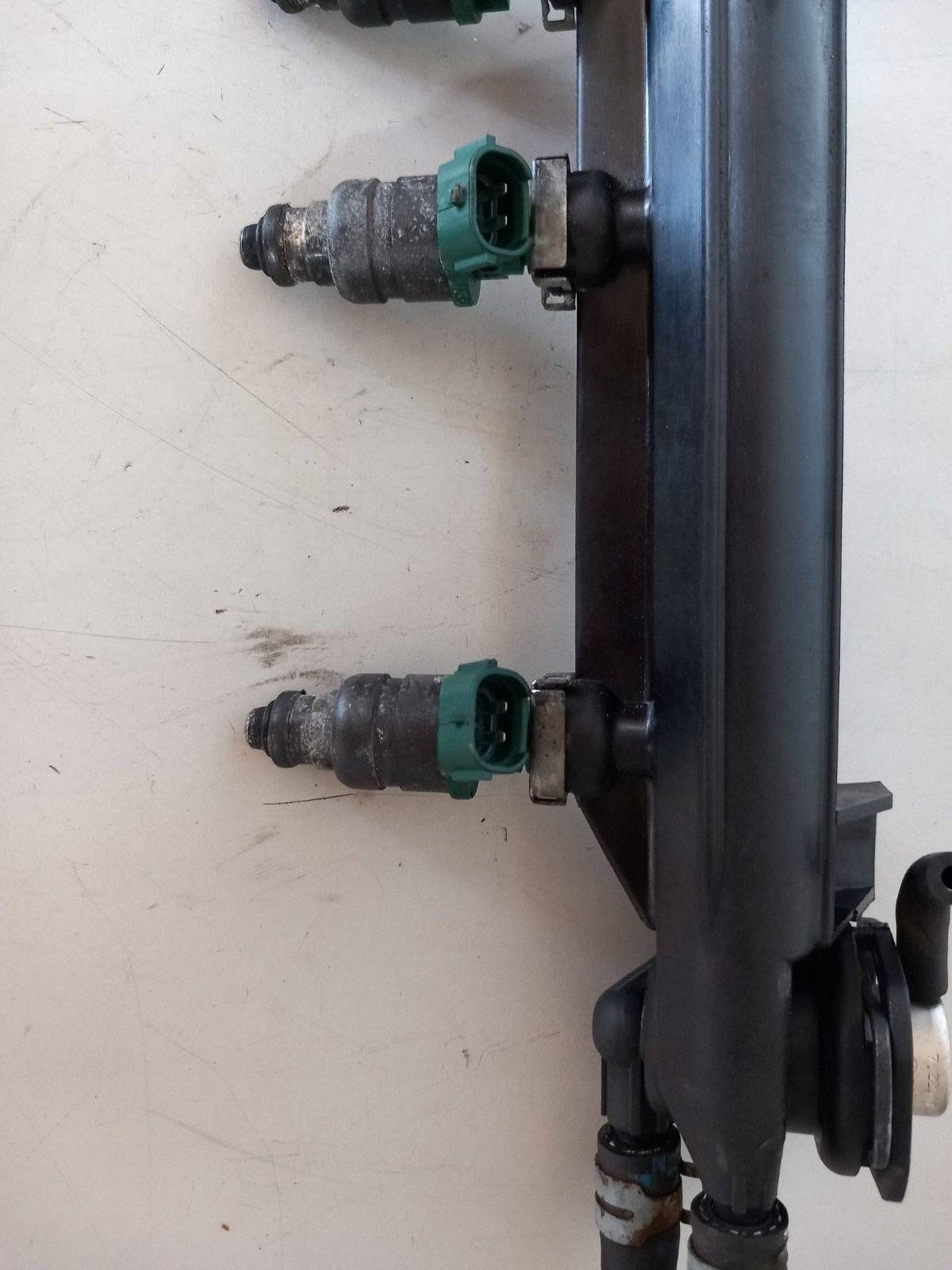 OEM 06A133317A Inspuitrail Audi A3 8L 1.6B 00-03