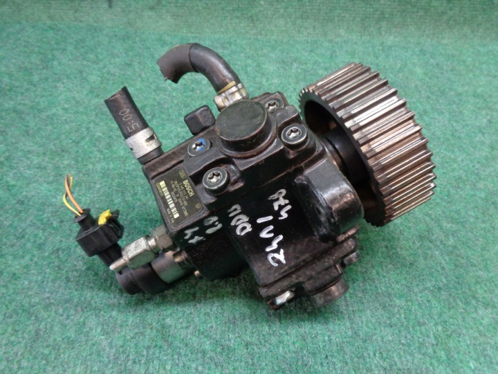 Ruiskutuspumppu 55230478 Fiat Sedici Suzuki SX4 2.0 DDiS M-Jet alkuperäinen
