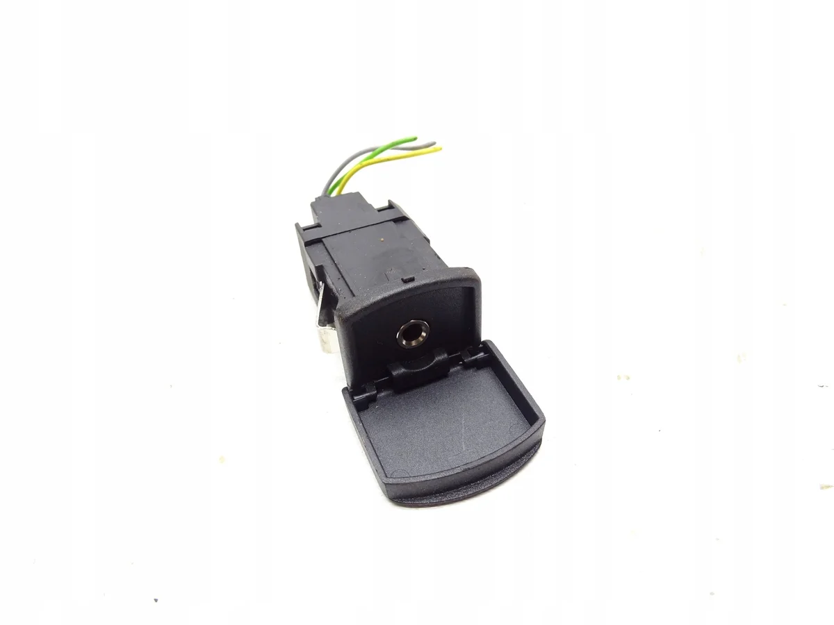 AUX Buchse 6R0035724 VW Polo V 6R 6C image 3