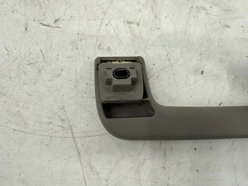 Takaote Audi A4 B6 OEM 8E0857607A image 3