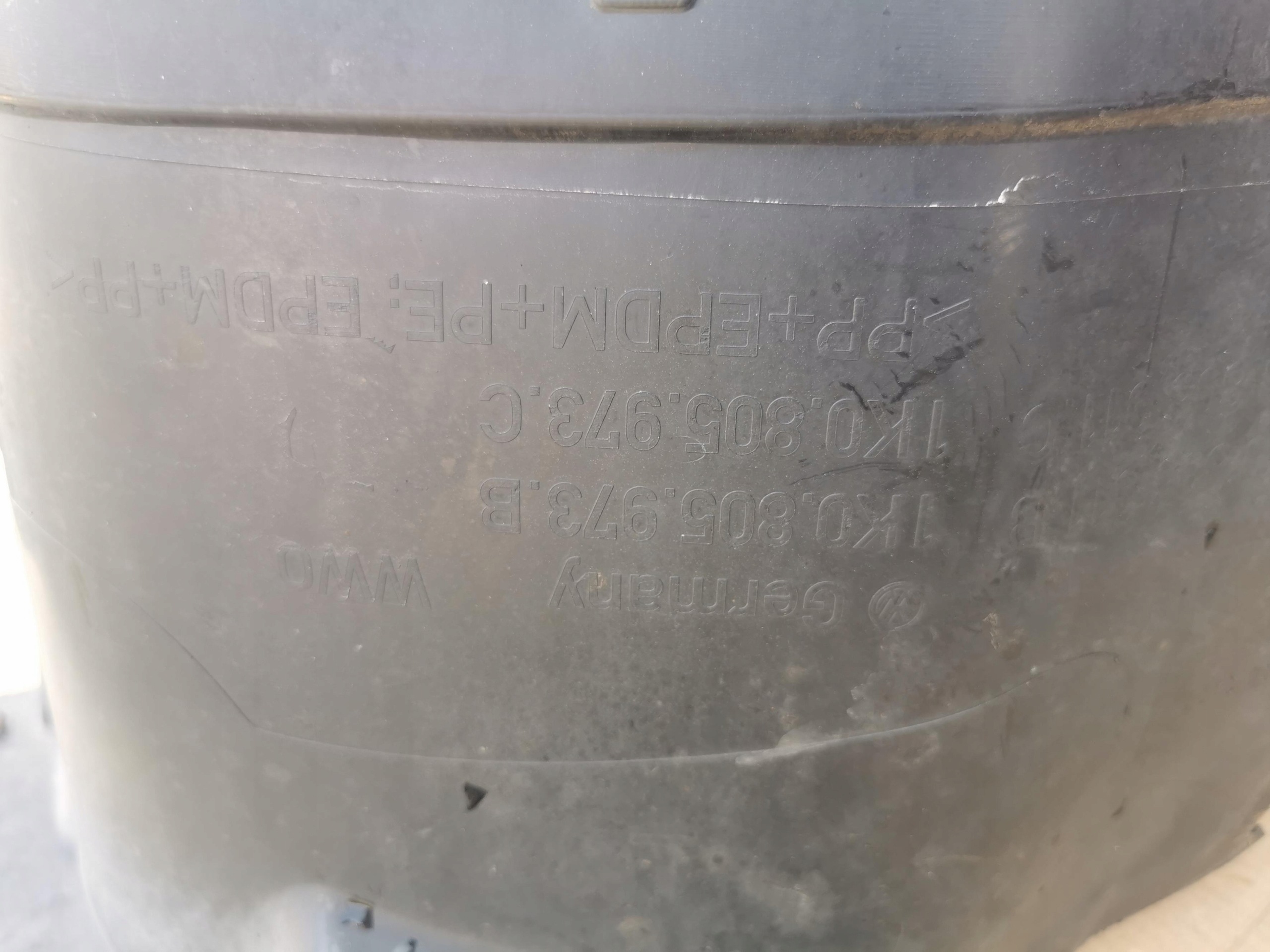 Para-lama dianteiro esquerdo VW Golf Mk5 OEM 1K0805977B image 6