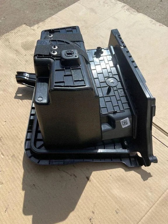 Höger bagageutrymmesfoder OEM 7378505 BMW 5 G30 image 4