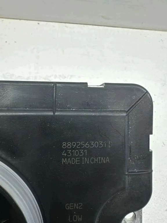 Módulo LED Volvo EX30 2024-2025 OEM 8892563031D image 3