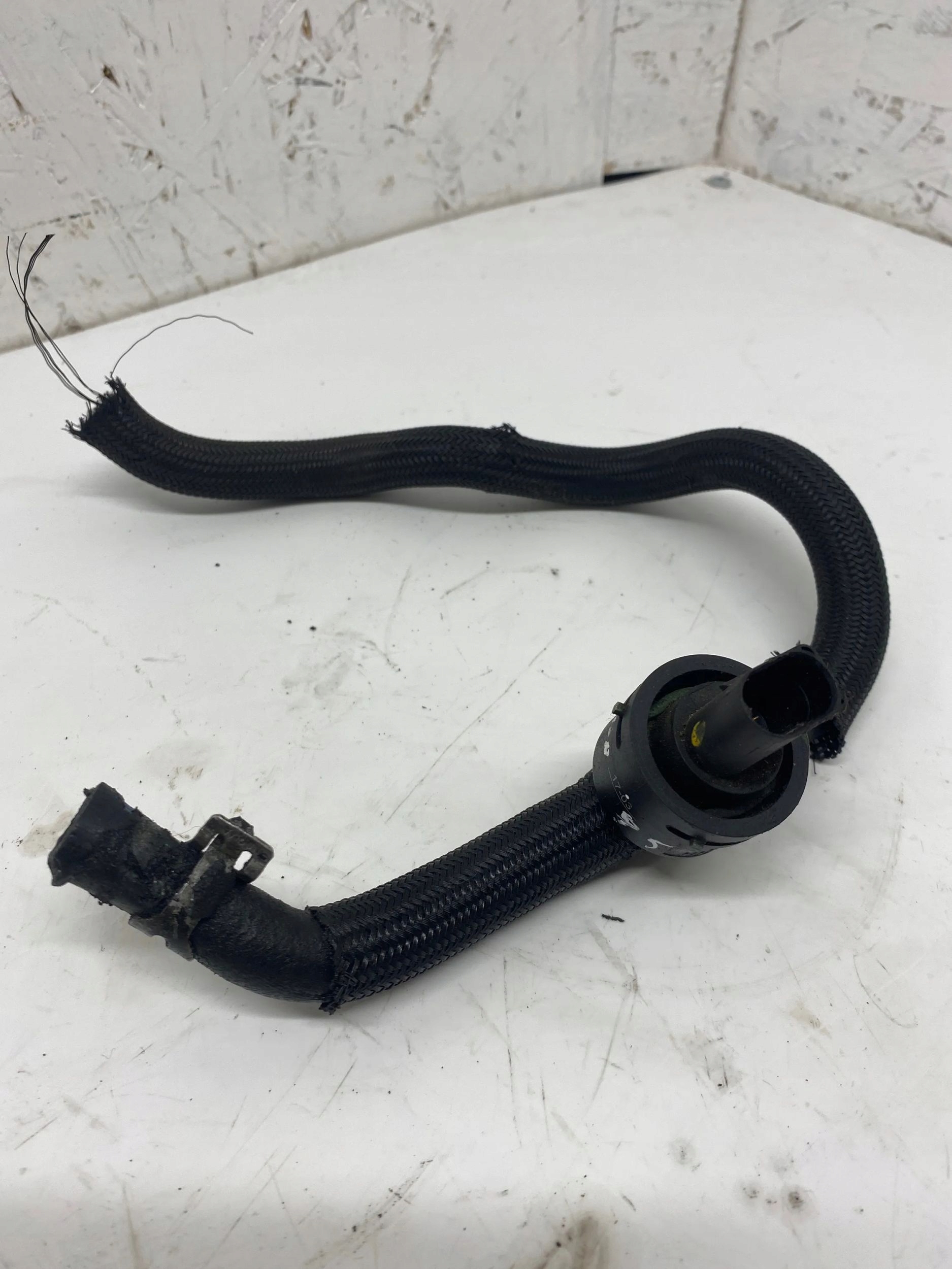 Sensor de Temperatura de Combustível Ford Galaxy 038906081C image 2