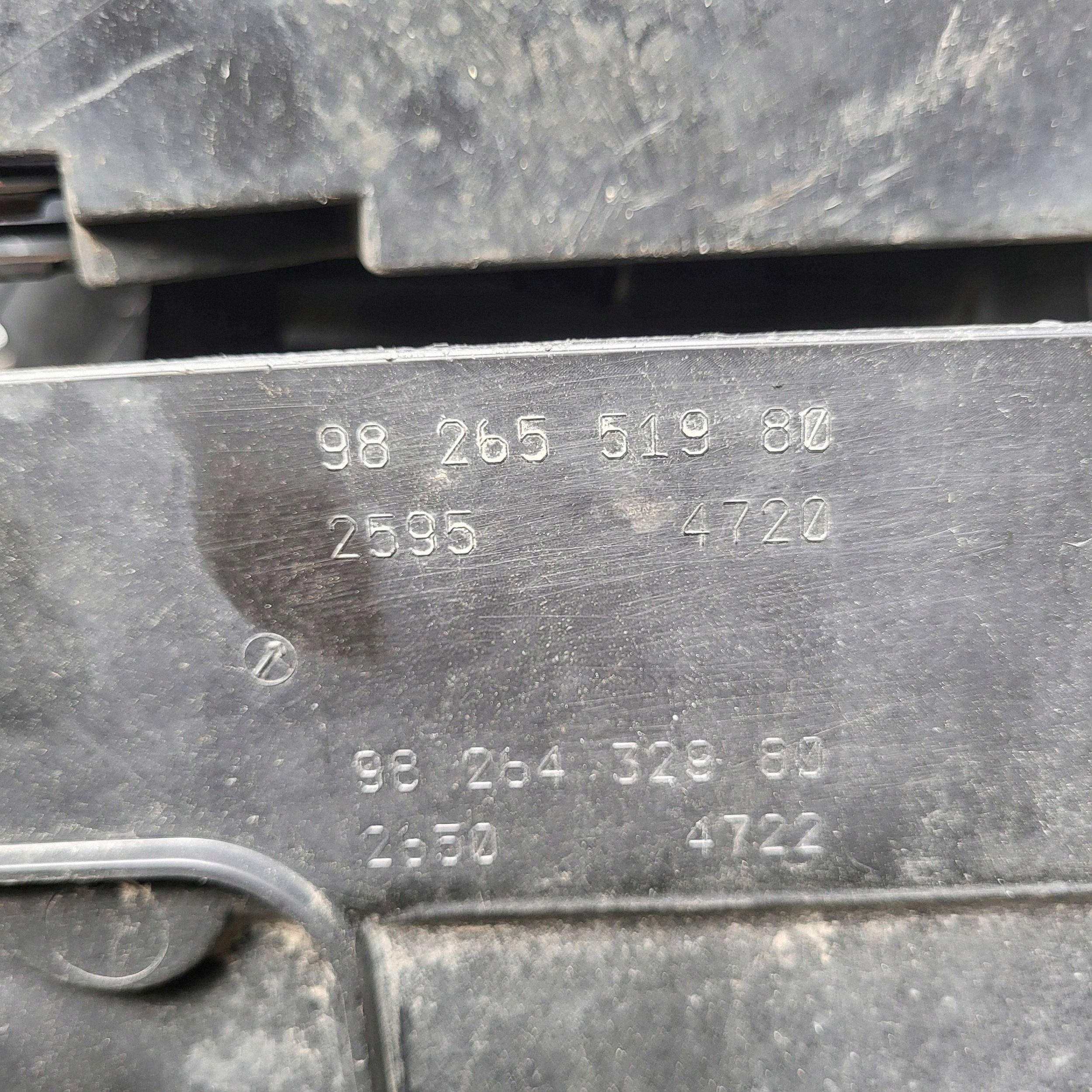 OEM 9826551980 Underrede Skydd Citroen E-C4/C4 III image 5