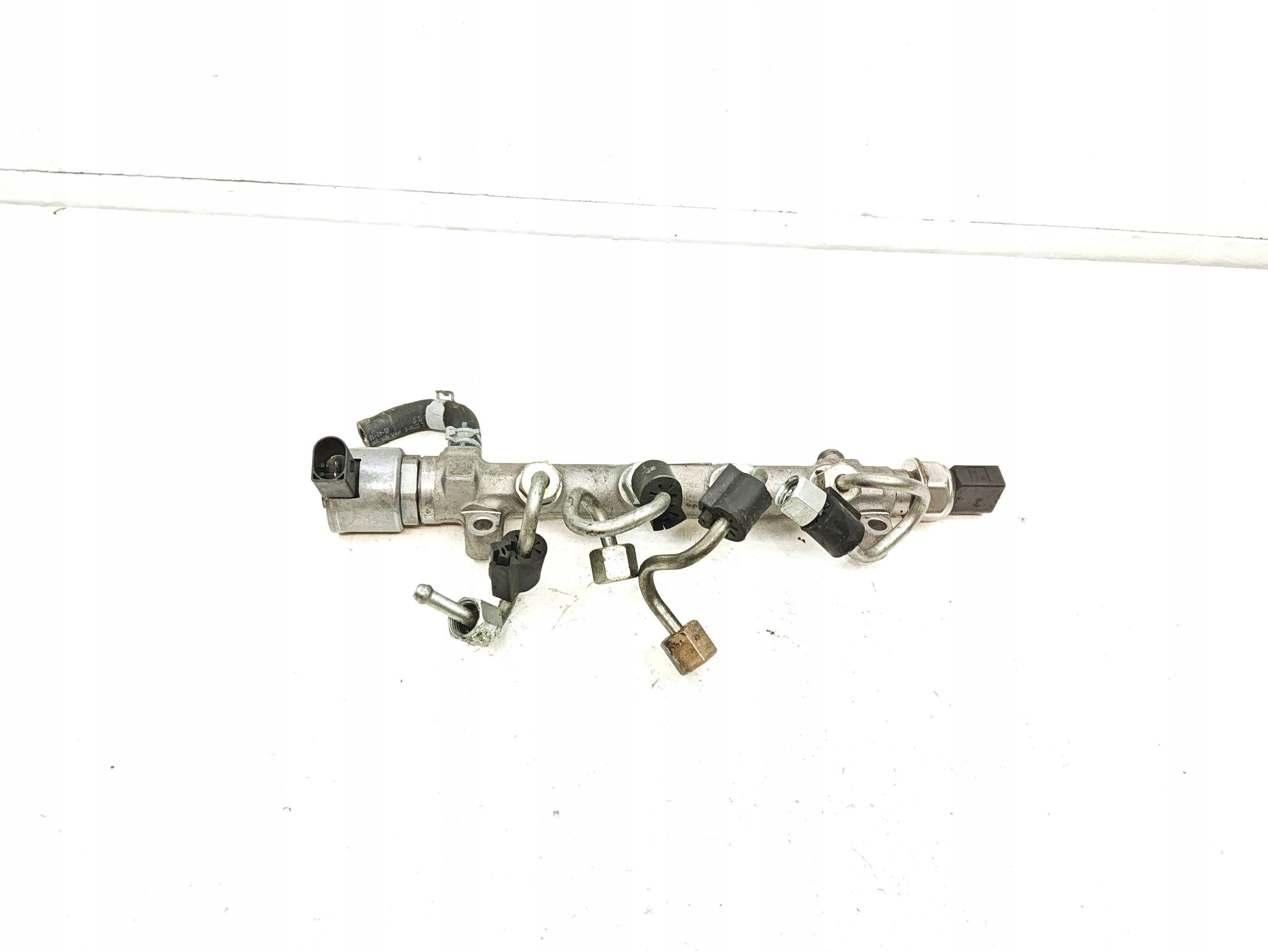 Distribuidor de combustível OEM 04L089H para Volkswagen Passat image 2