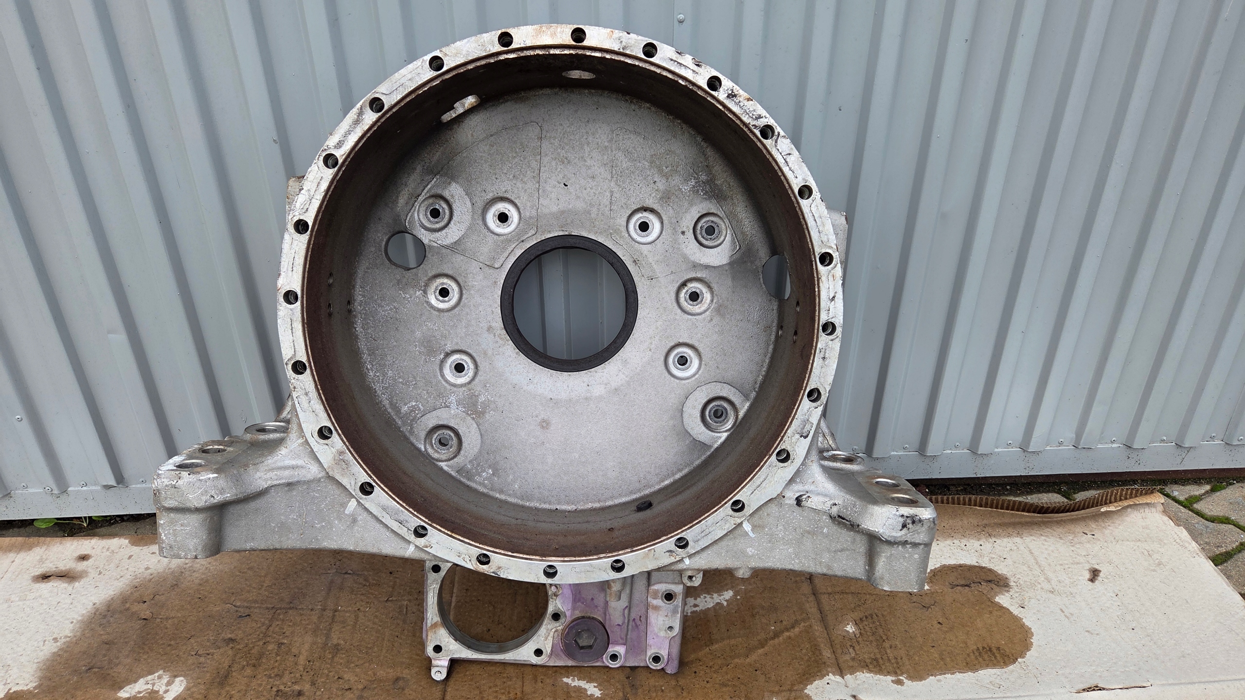 Kopplingshus OEM 20761249 för Volvo FH13 image 2