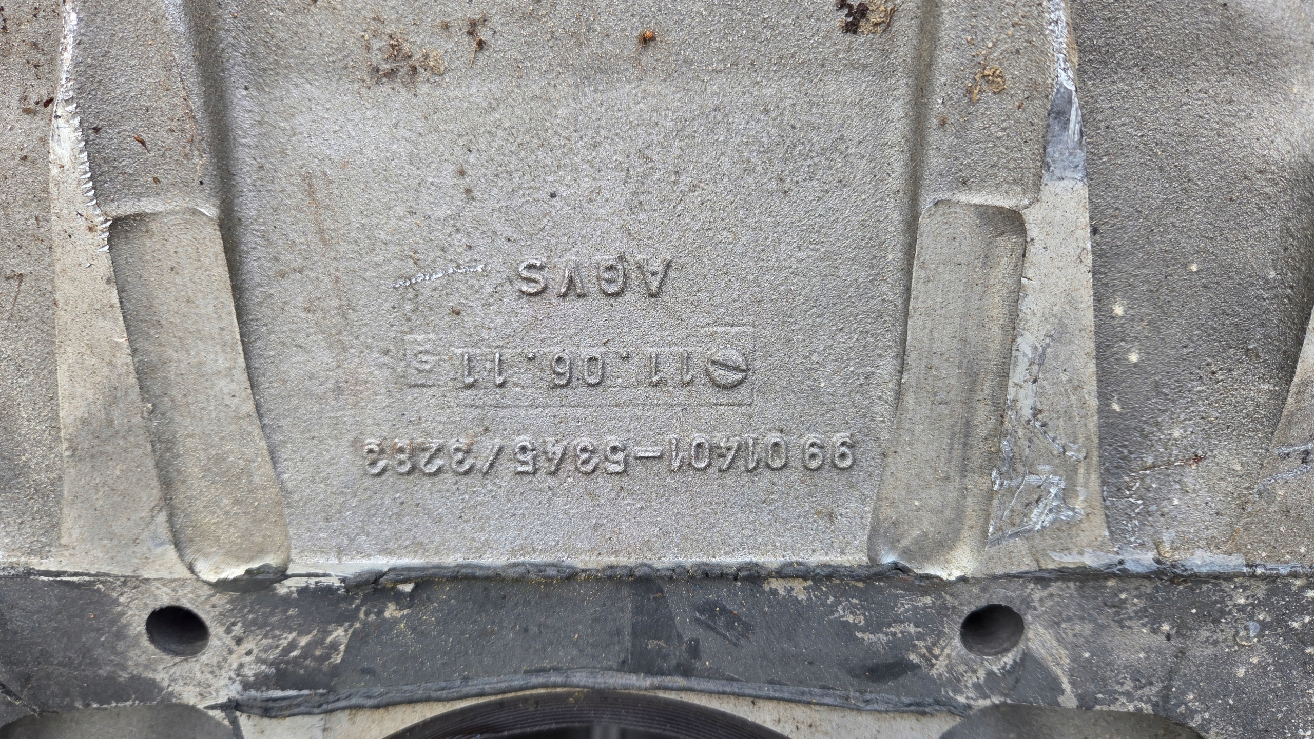 Kopplingshus OEM 20761249 för Volvo FH13 image 3