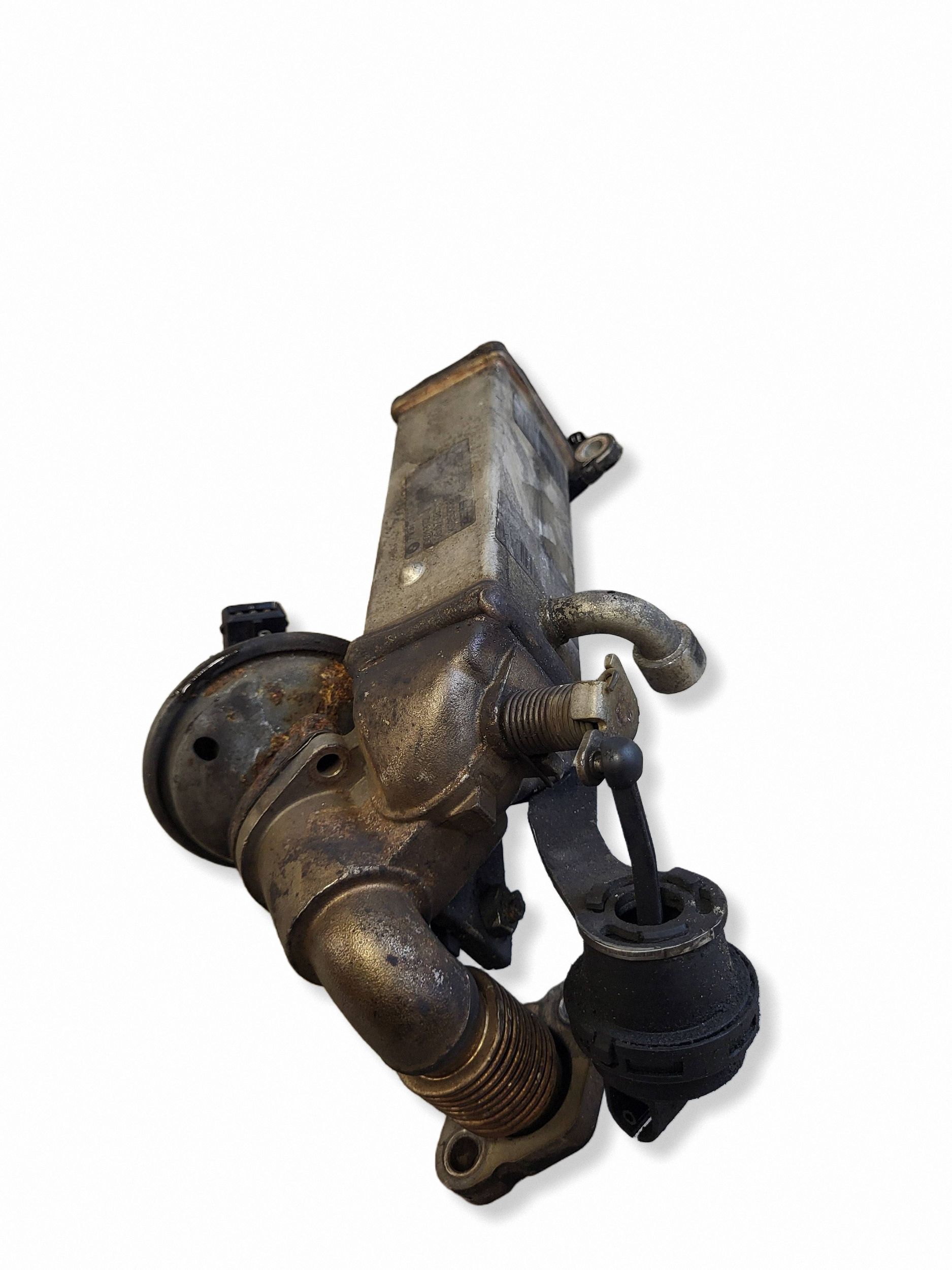 Käytetty EGR-jäähdytin OEM 7797371 BMW 1-sarjaan