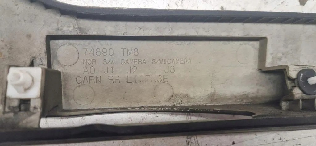 Honda Insight rekisterikilven valo OEM 74890TM8 image 3