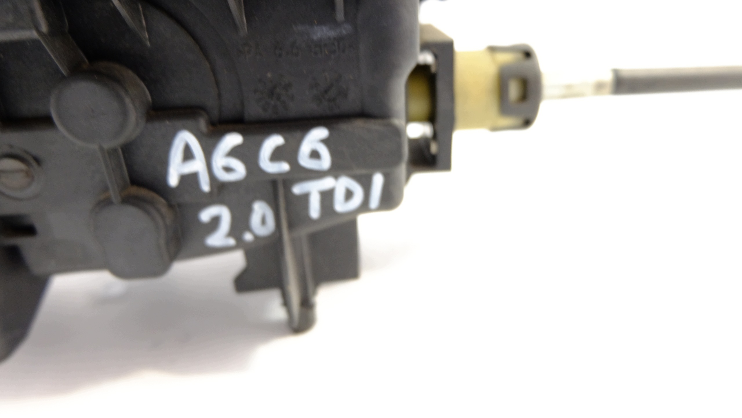 Käytetty Audi OE vaihdevipu OEM 4F1713041AH image 3