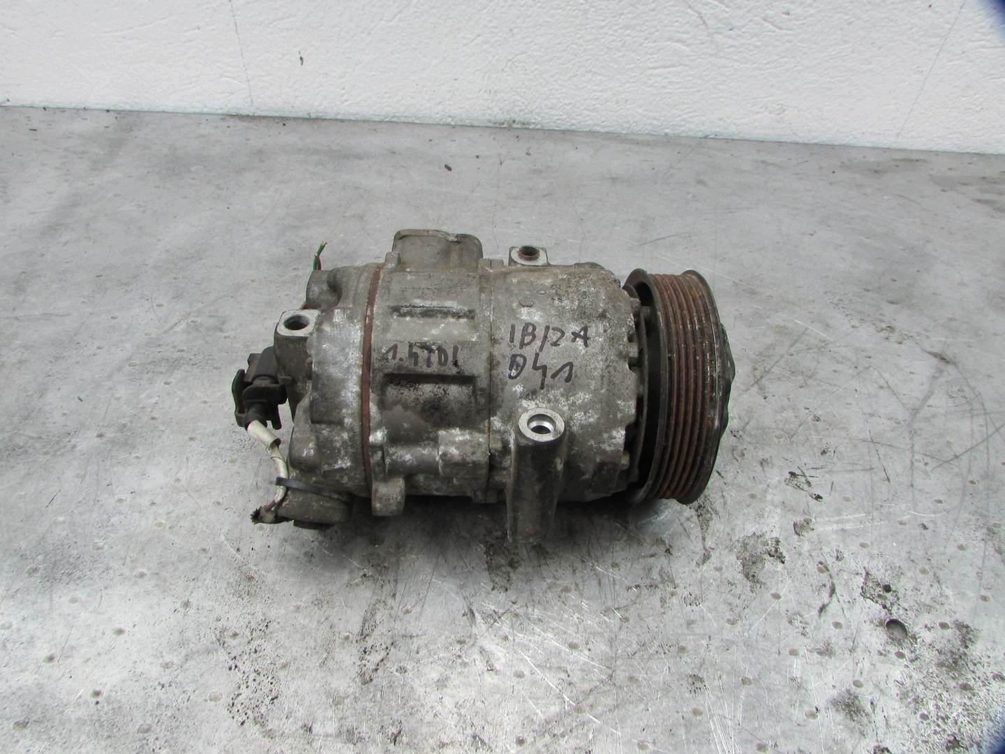 Compressor AC OEM 6Q0820803D para VW Polo 9N image 2