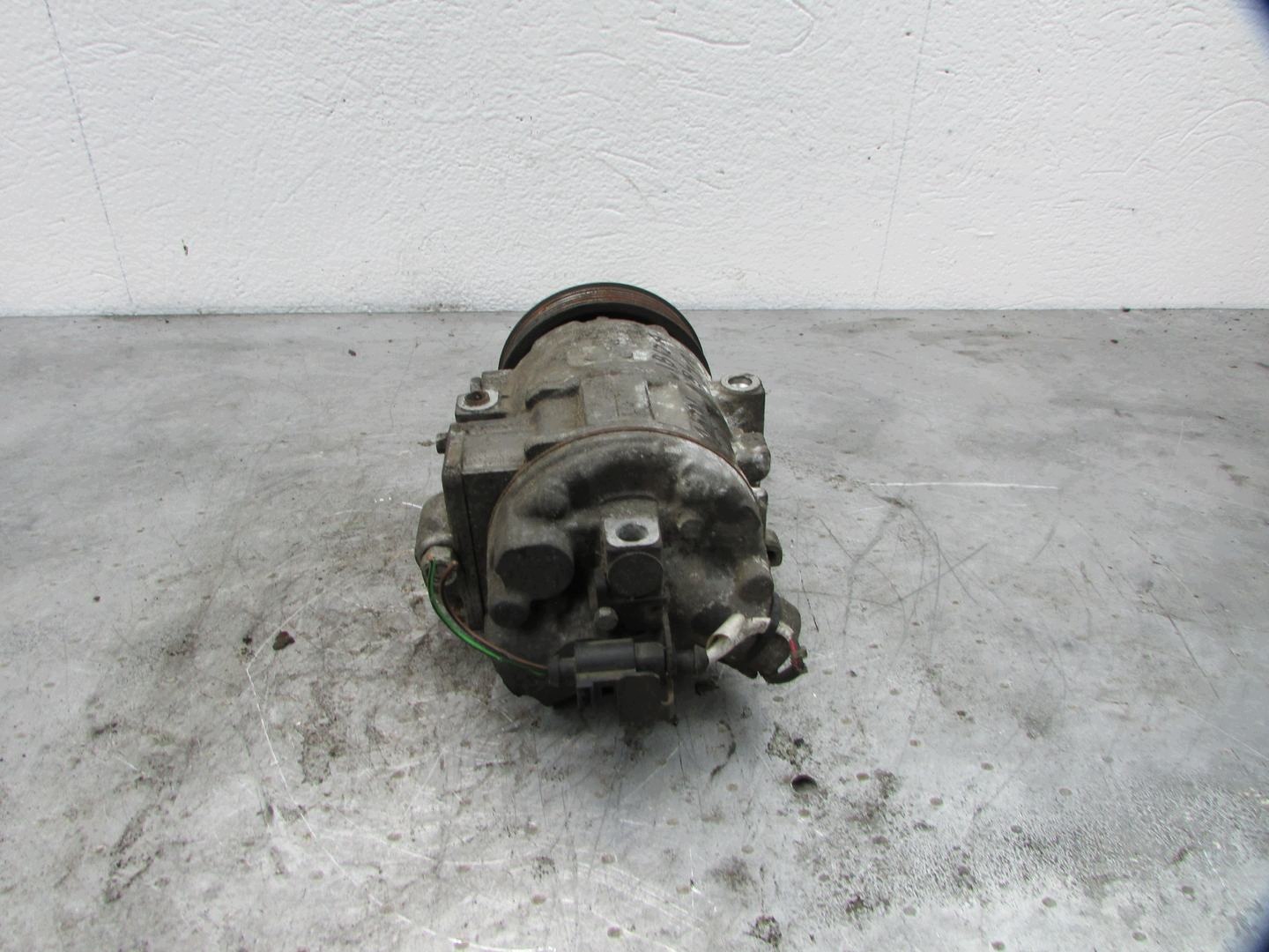 Compressor AC OEM 6Q0820803D para VW Polo 9N image 4