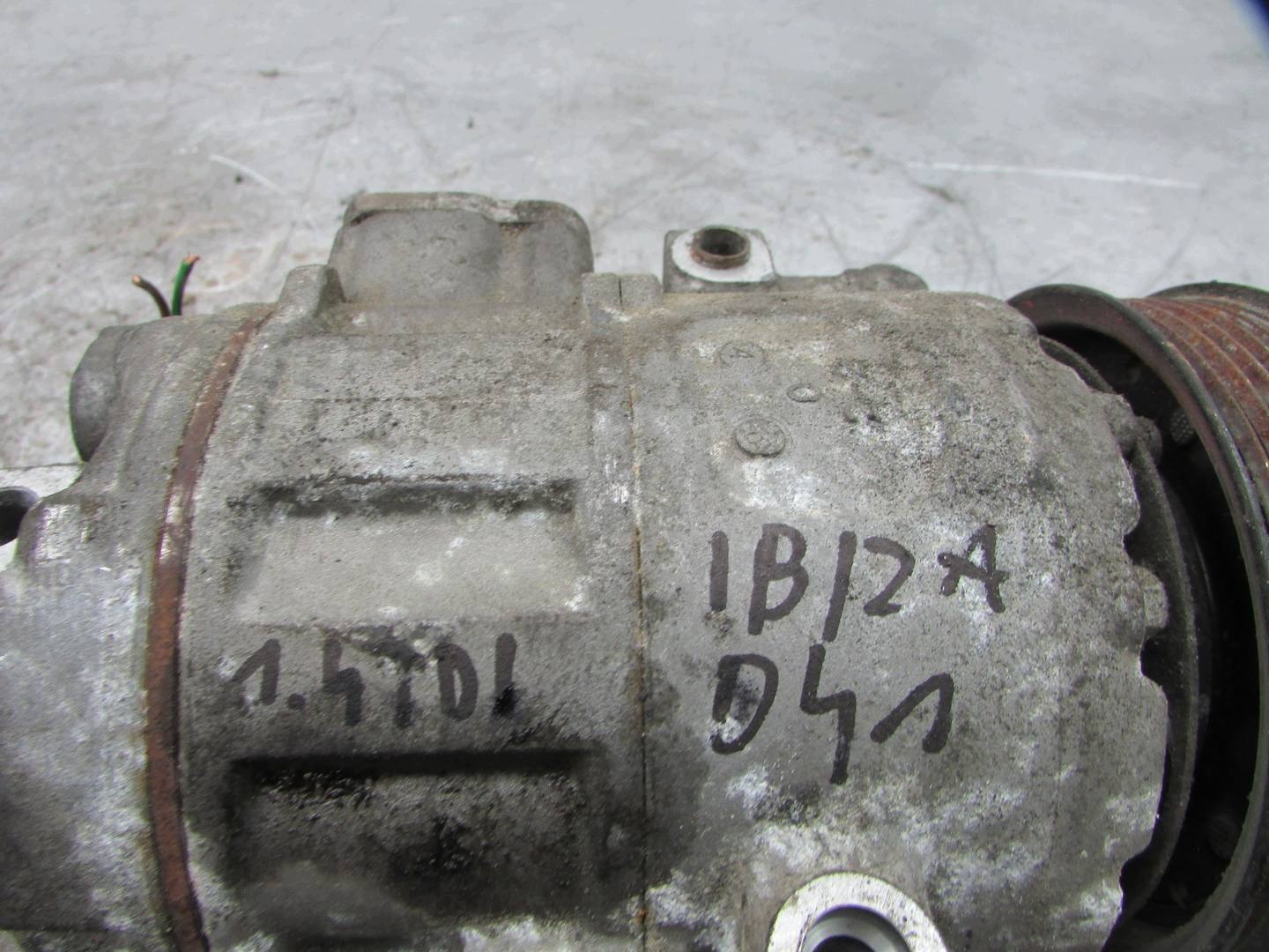 Compressor AC OEM 6Q0820803D para VW Polo 9N image 8