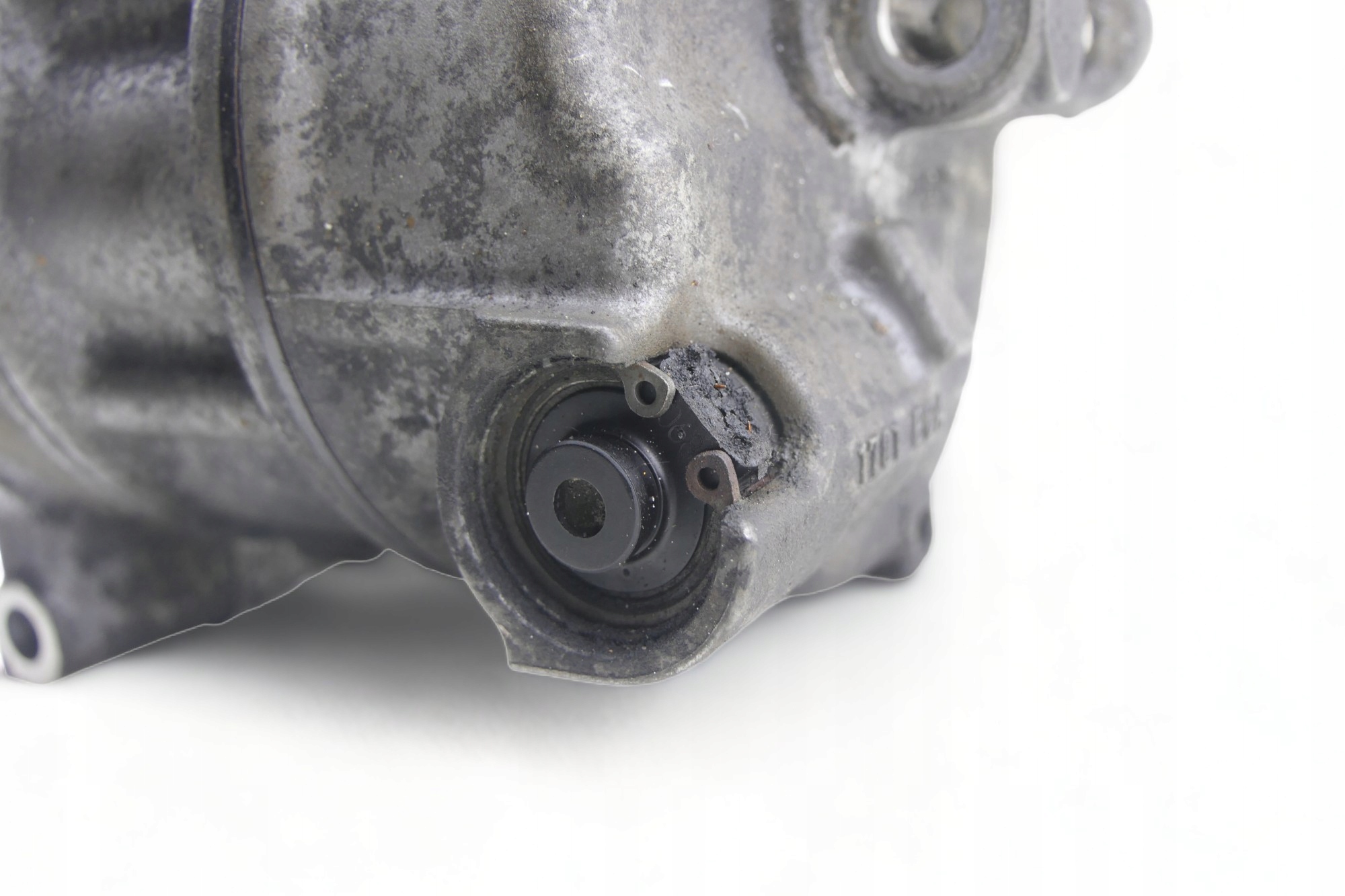 Used Sanden AC Compressor OEM 5N0820803 image 9