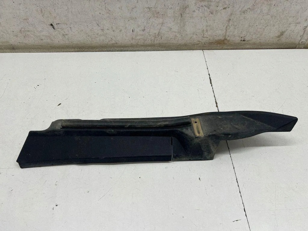 Toyota Hilux Motorhaubenschloss-Abdeckung rechte Seite OEM 538070K130 image 2