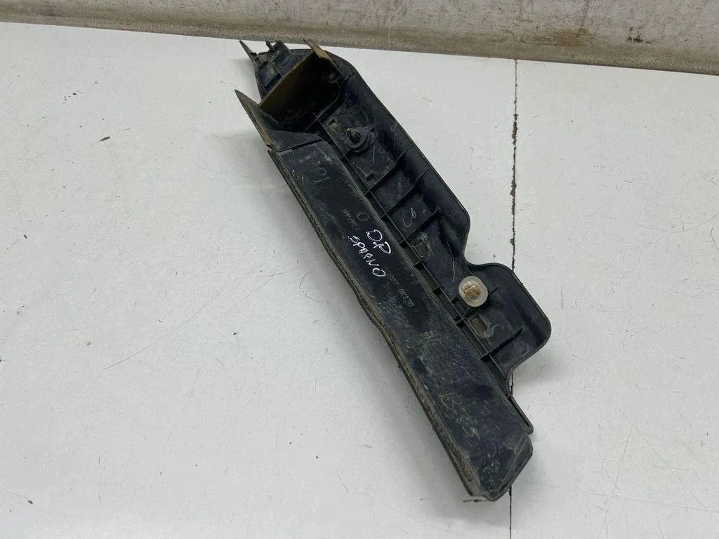 Toyota Hilux Motorhaubenschloss-Abdeckung rechte Seite OEM 538070K130 image 4