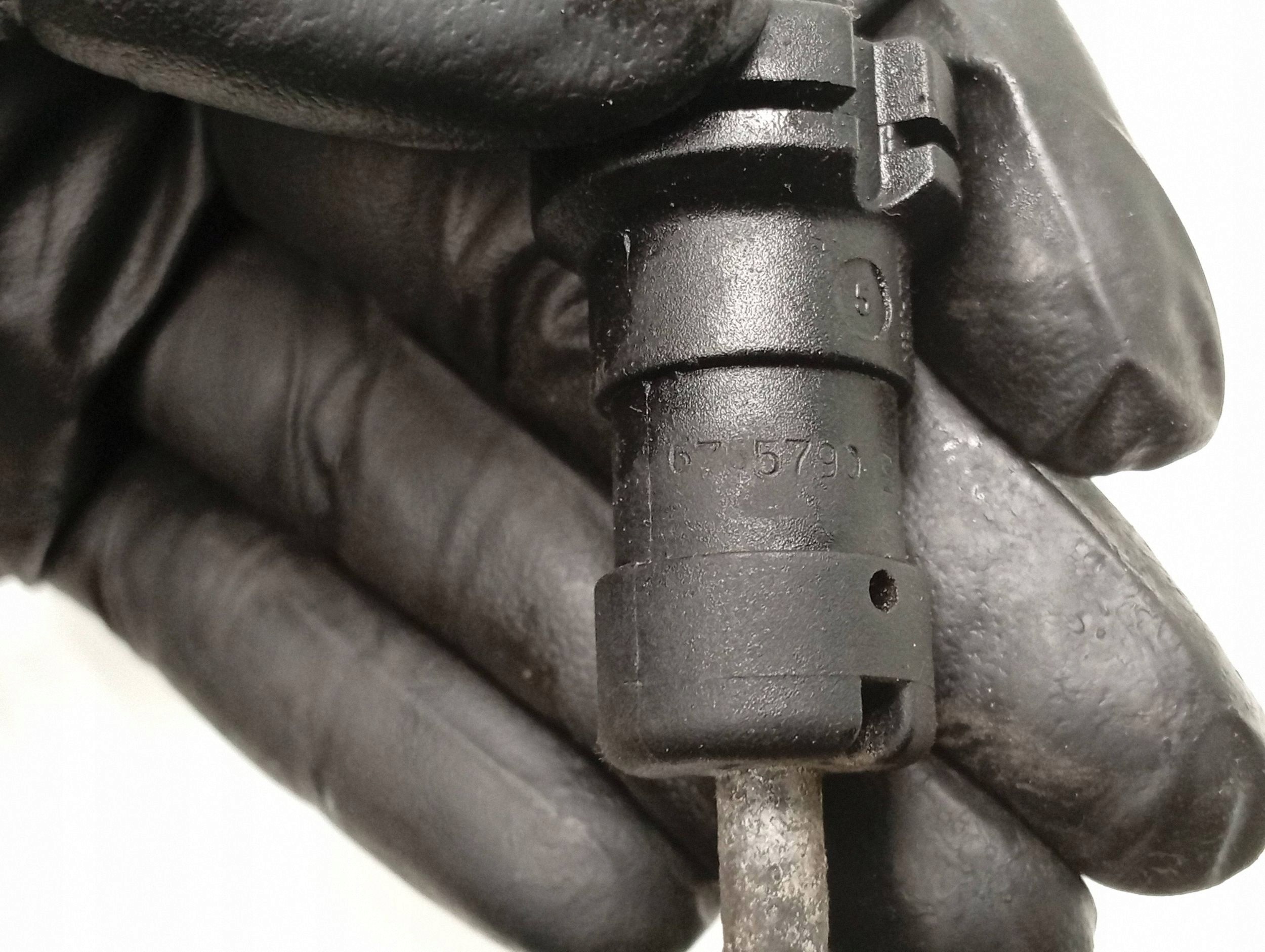 Kytkinputki OEM 6765790 BMW E84 2.0D:lle image 4