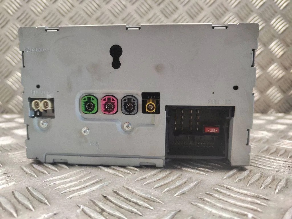 OEM A2049001813 Navigationsradio für Mercedes-Benz C W204 image 3