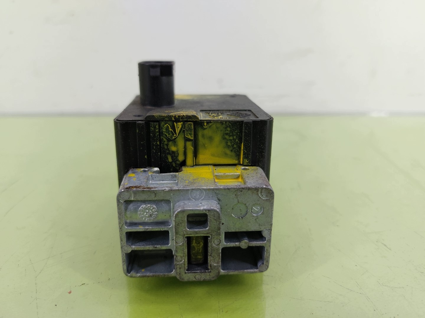 Verrou de colonne Renault OE OEM 8200033233