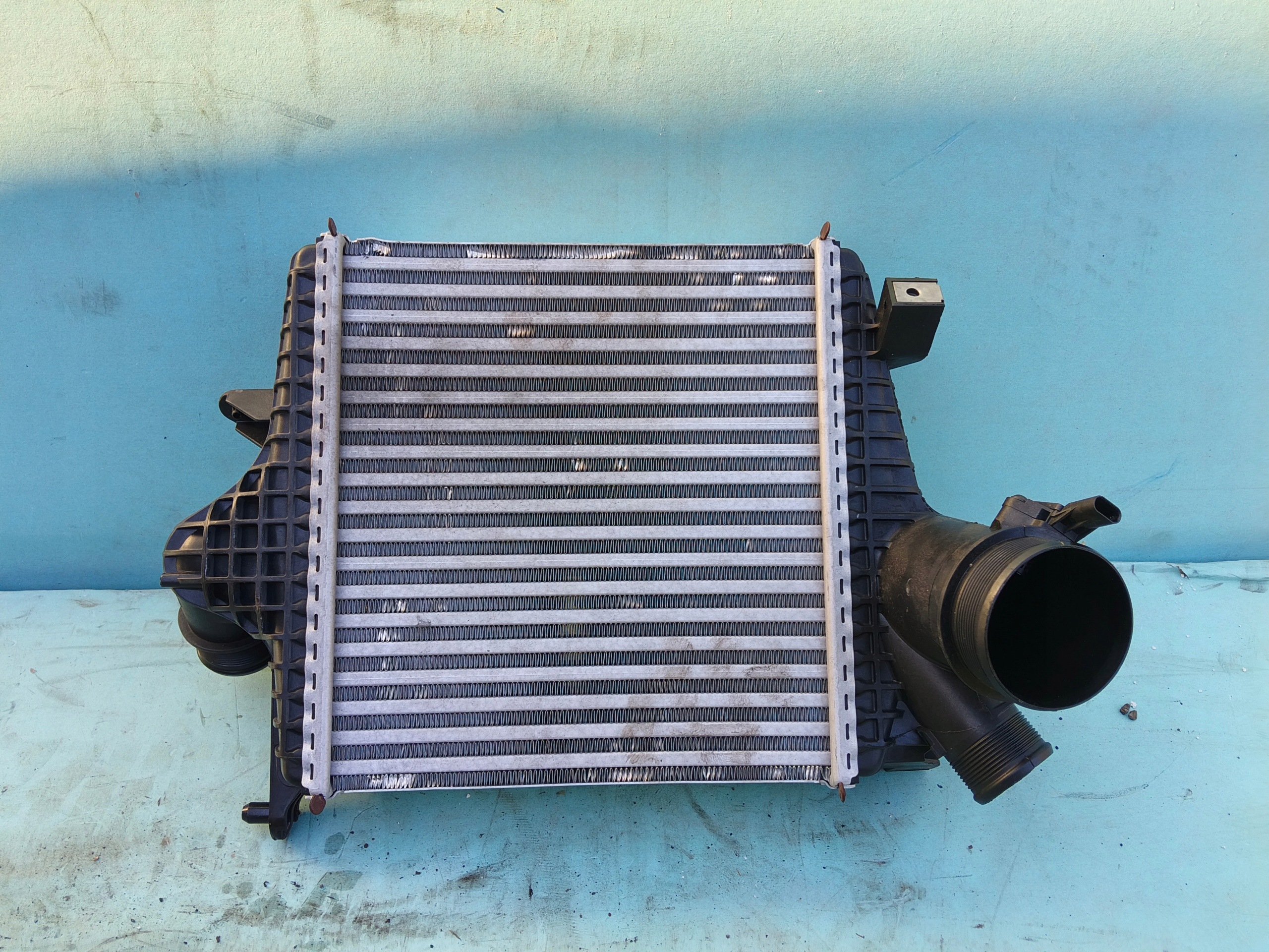 Intercooler OEM 4M0145803BP pour Porsche Cayenne image 2