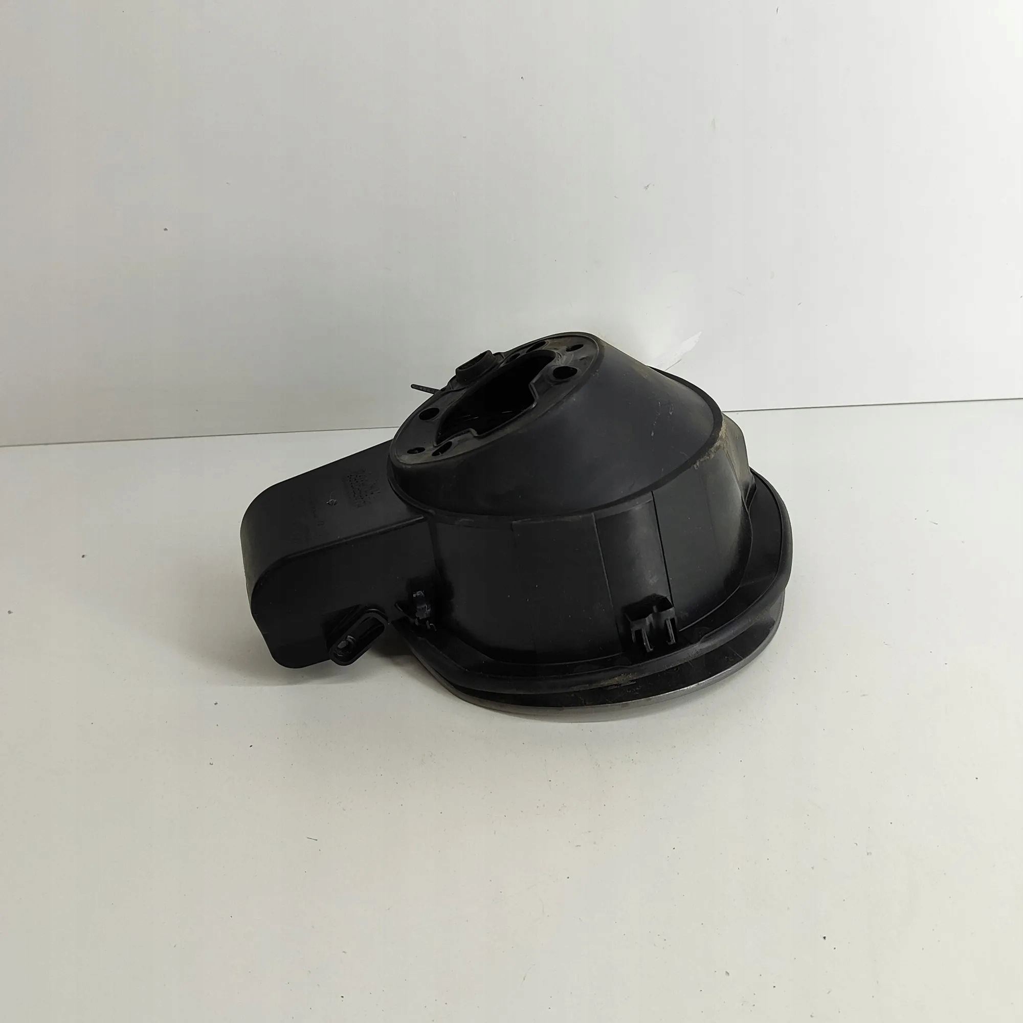 Hyundai Ioniq bränslelock OEM 69513G2000 - Begagnad image 6
