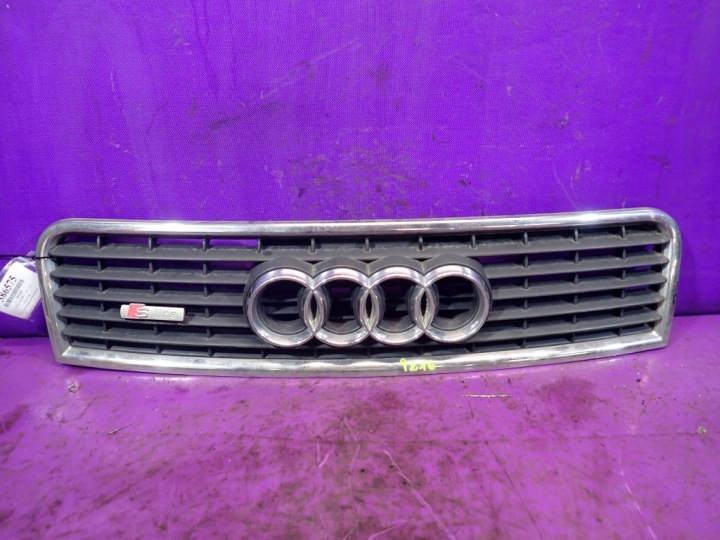 AUDI A4 B6 FARMARI 00-05 SÄLEIKKÖ EMBLEMAT 8E0853651F